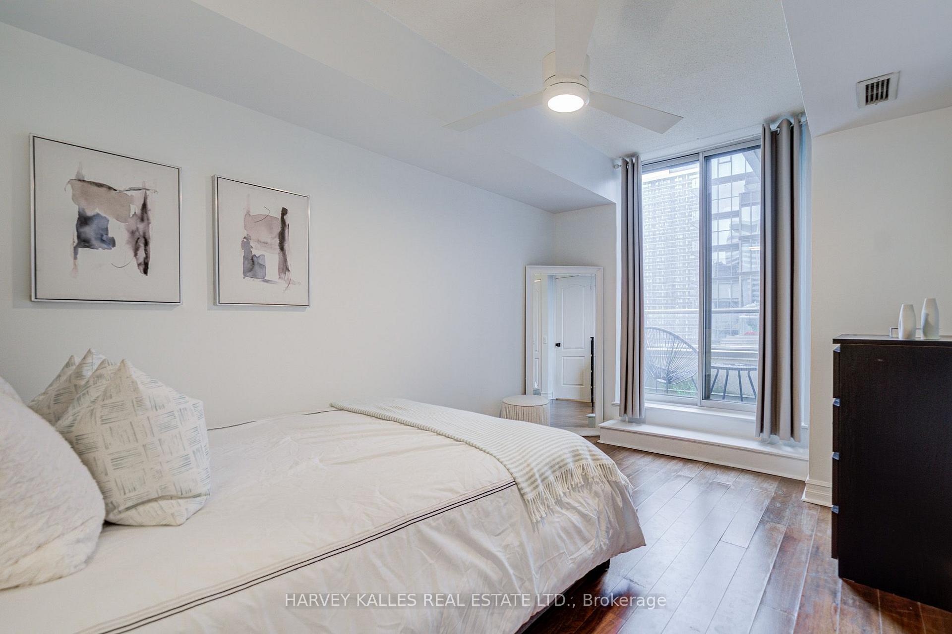 Photo 21 of Unit 910, 5 Rosehill Avenue, Toronto, Rosedale-Moore Park — HOMEH