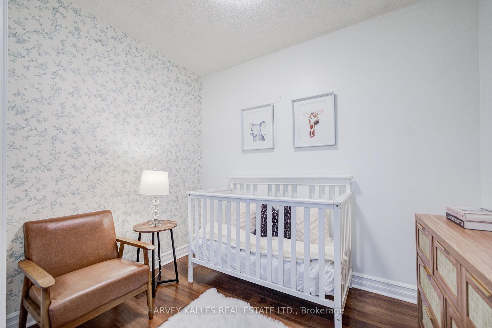 Photo 25 of Unit 910, 5 Rosehill Avenue, Toronto, Rosedale-Moore Park — HOMEH