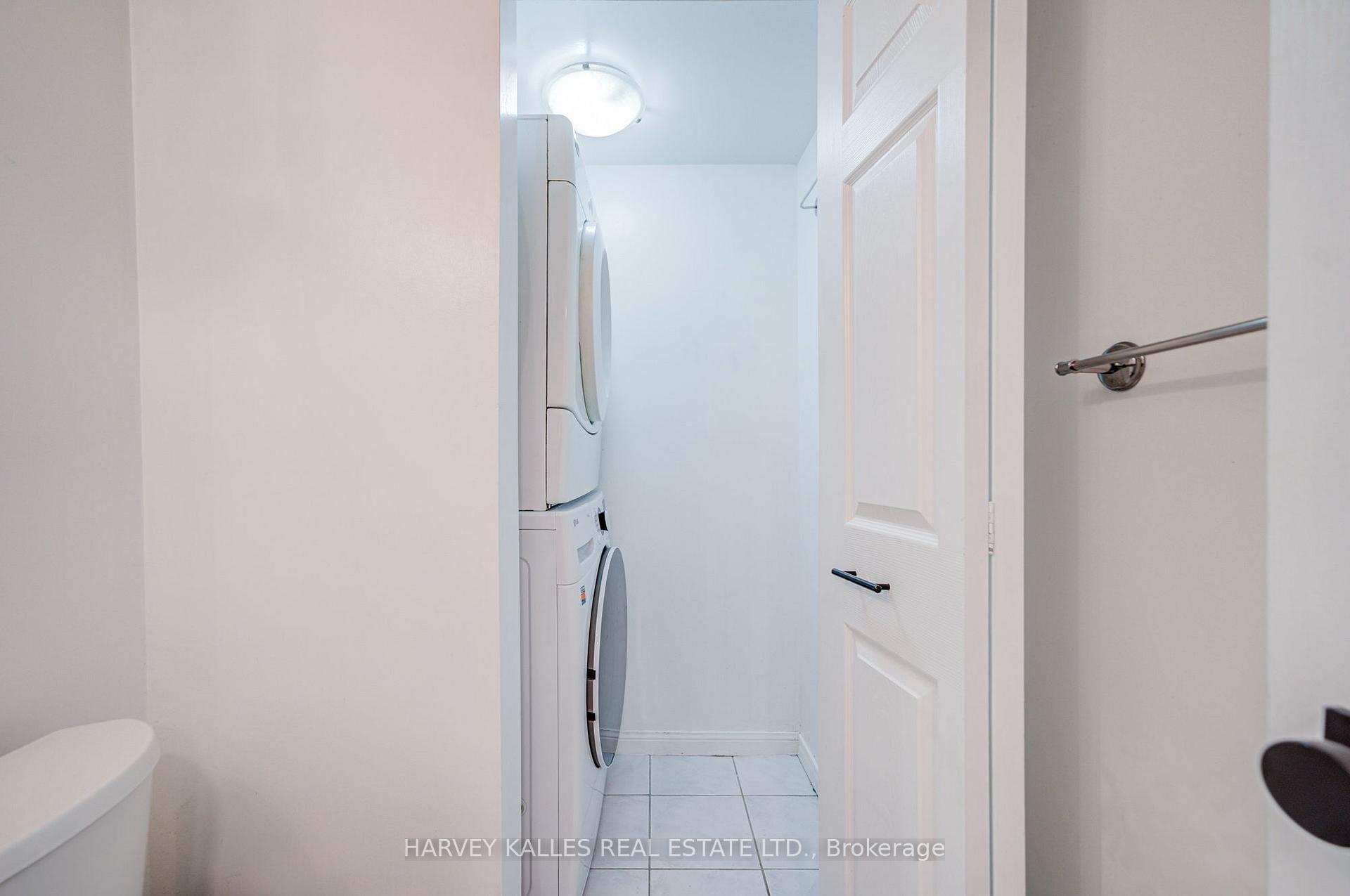 Photo 27 of Unit 910, 5 Rosehill Avenue, Toronto, Rosedale-Moore Park — HOMEH