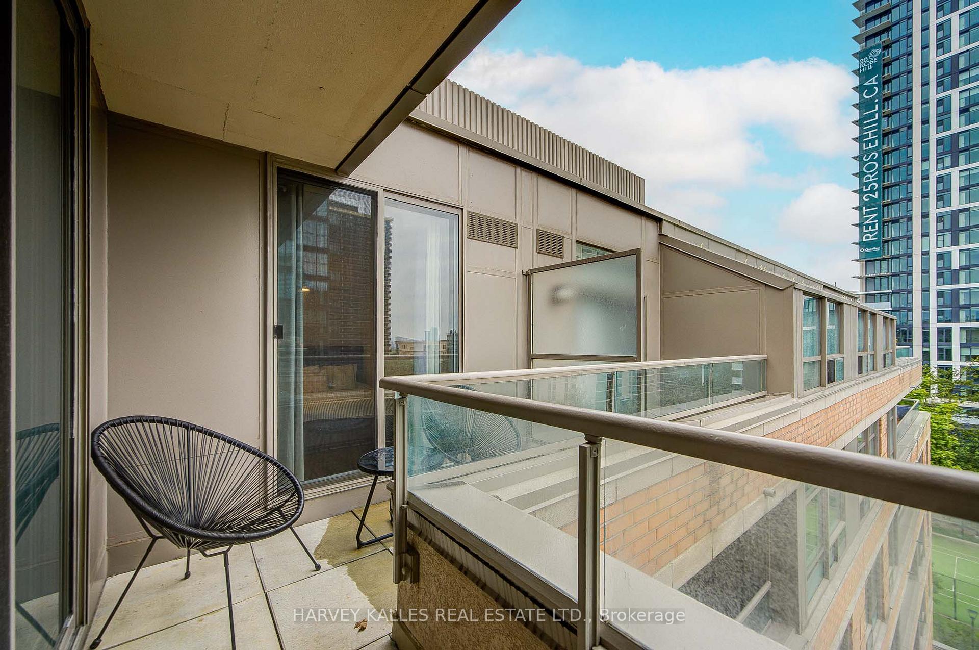Photo 28 of Unit 910, 5 Rosehill Avenue, Toronto, Rosedale-Moore Park — HOMEH