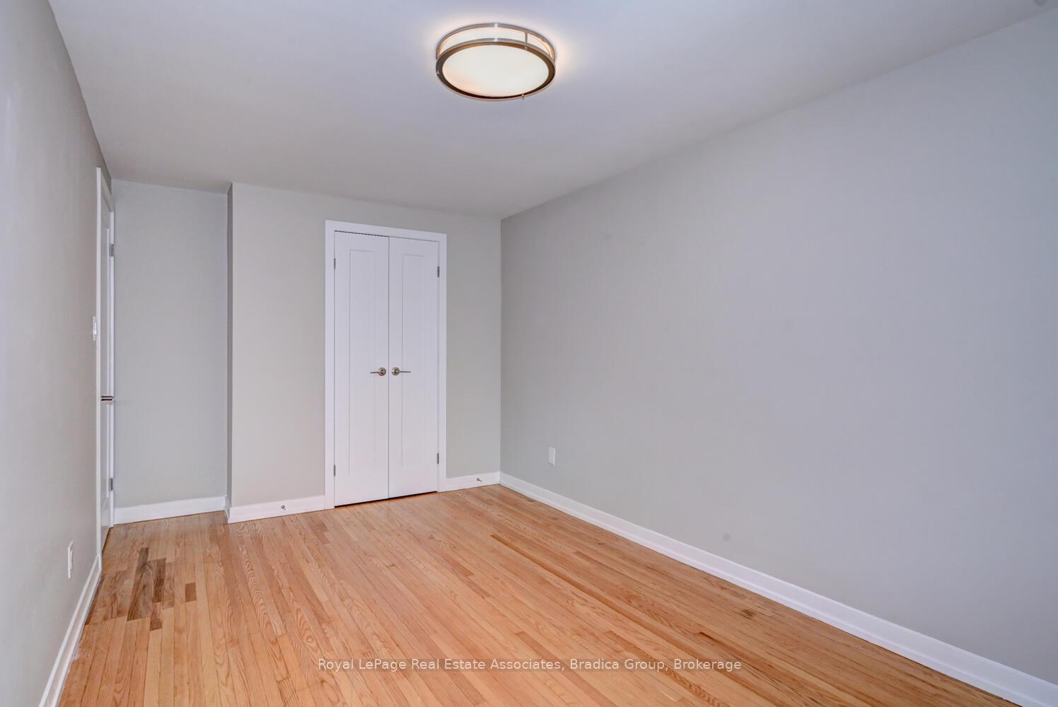 Photo 17 of 110 Conway Drive, Kitchener, Stanley Park — HOMEH