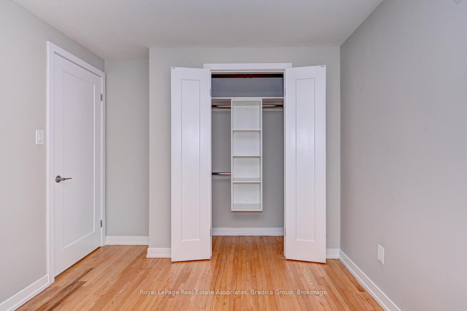 Photo 18 of 110 Conway Drive, Kitchener, Stanley Park — HOMEH