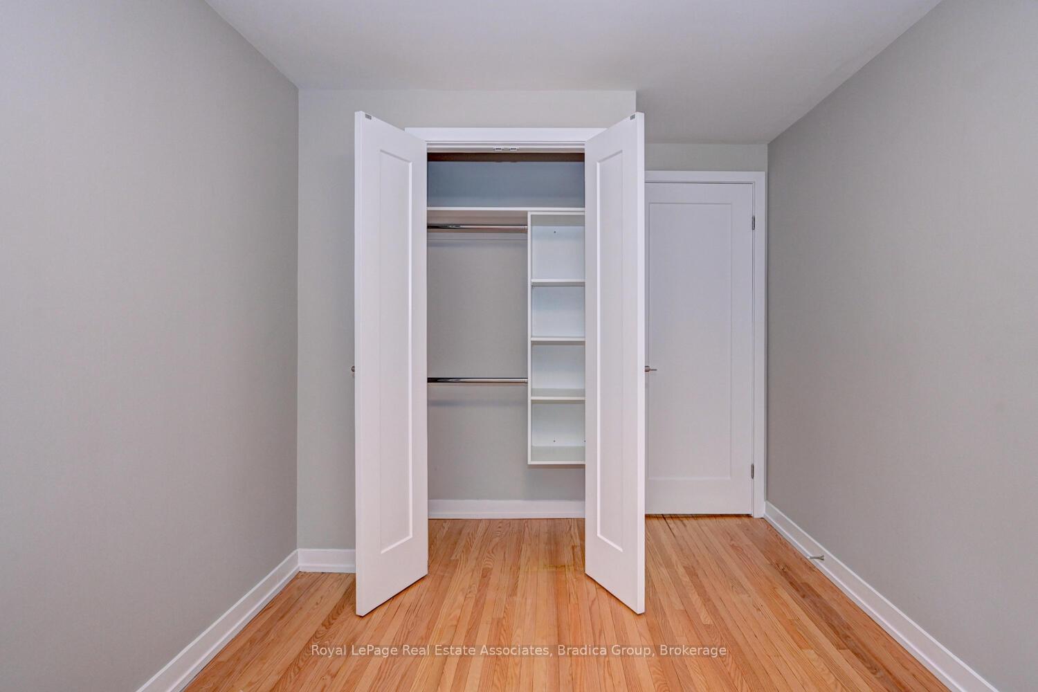 Photo 21 of 110 Conway Drive, Kitchener, Stanley Park — HOMEH