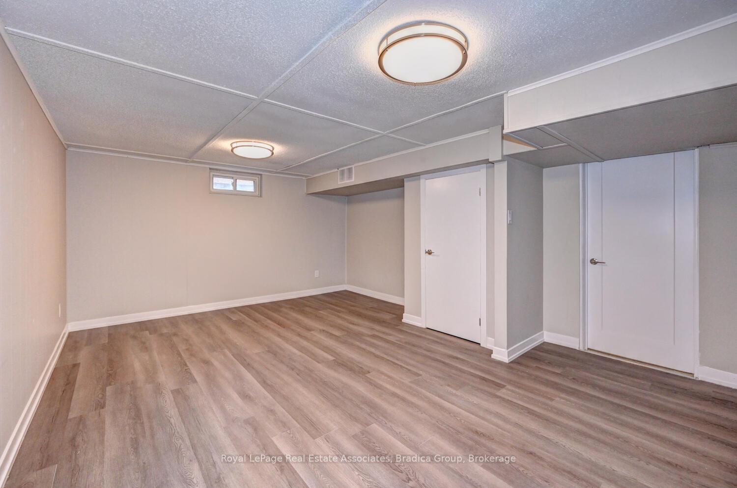 Photo 23 of 110 Conway Drive, Kitchener, Stanley Park — HOMEH