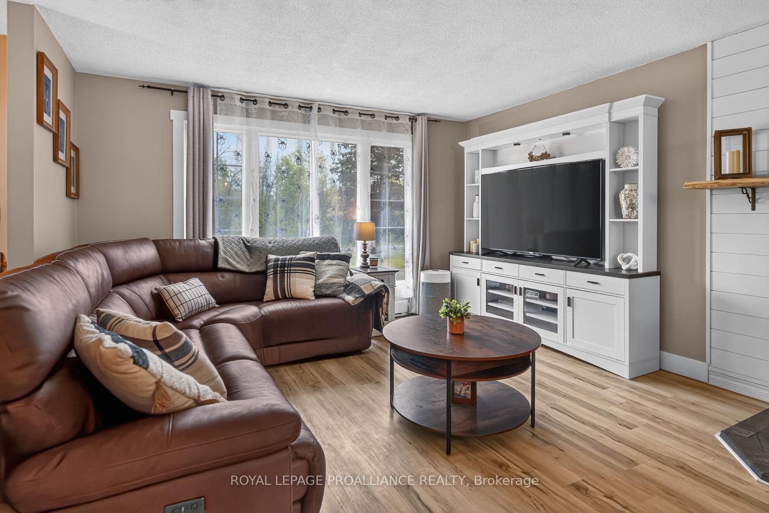 Photo 9 of 2950 Merwin Lane, Augusta, Augusta Twp — HOMEH