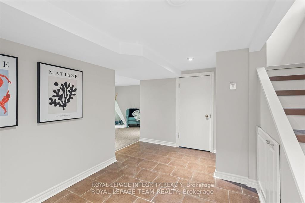 Photo 15 of 80 St Claire Avenue, Ottawa, Meadowlands/St. Claire Gardens — HOMEH