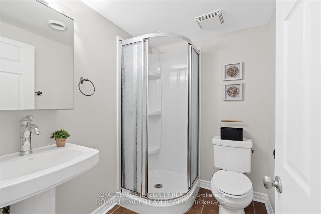 Photo 21 of 80 St Claire Avenue, Ottawa, Meadowlands/St. Claire Gardens — HOMEH