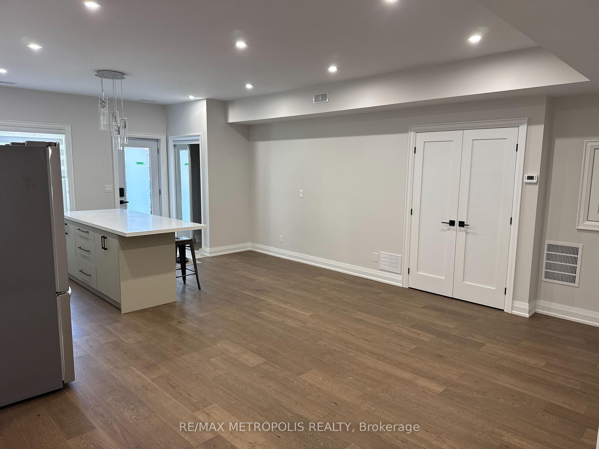 Photo 9 of 94 Saint Clarens Avenue, Toronto, Little Portugal — HOMEH