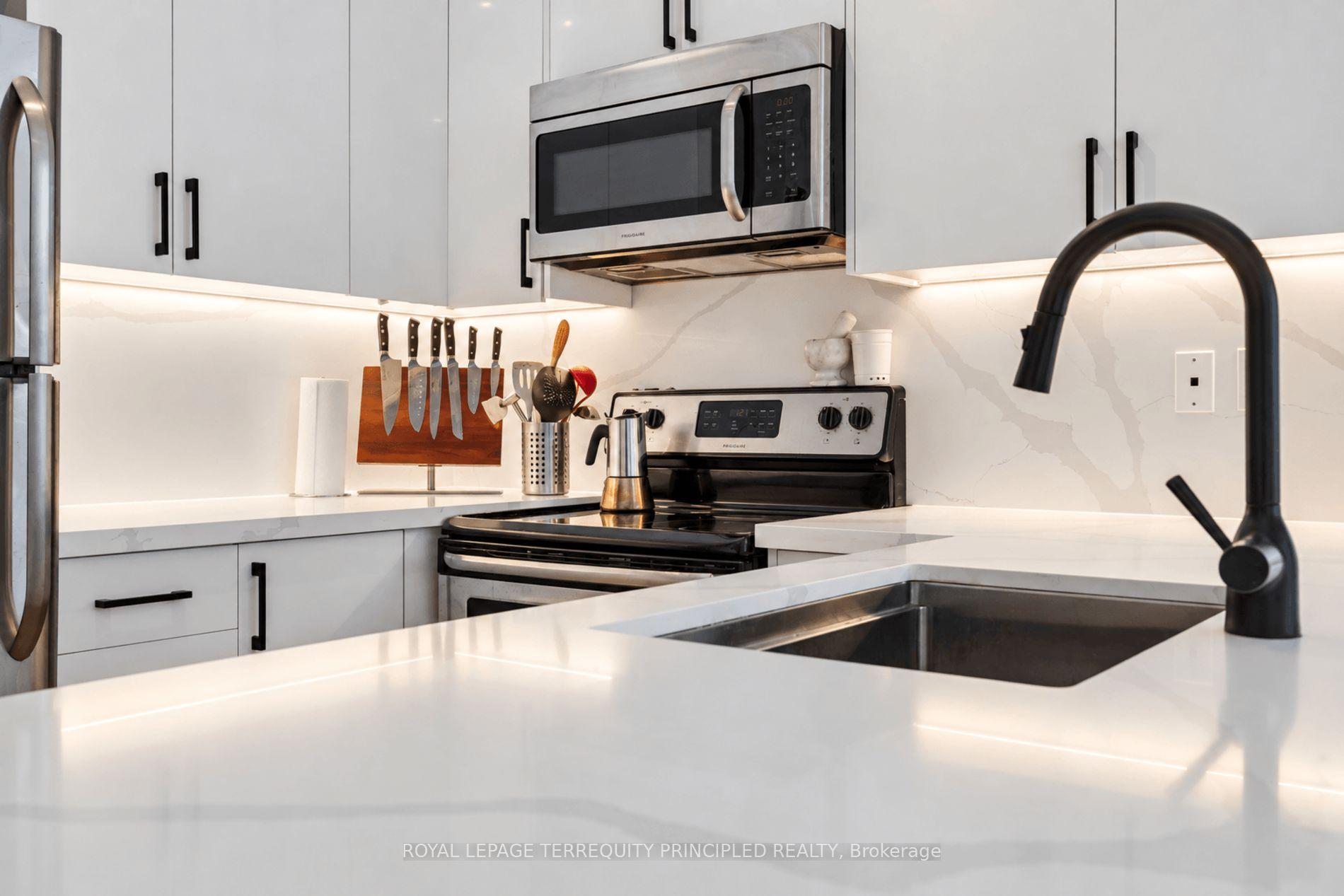 Photo 2 of Unit 504, 1185 The Queensway Boulevard, Etobicoke, Islington-City Centre West — HOMEH