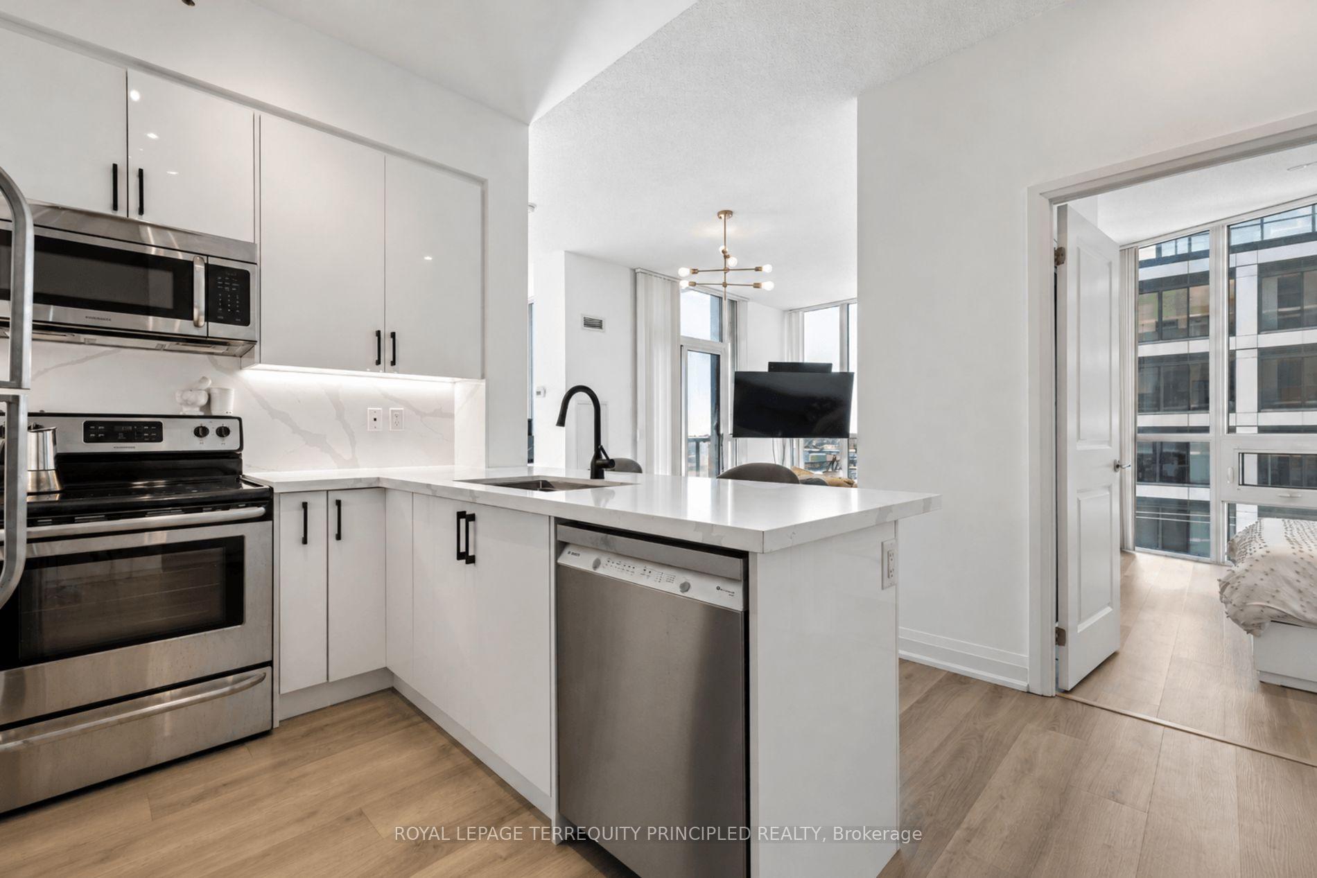 Photo 3 of Unit 504, 1185 The Queensway Boulevard, Etobicoke, Islington-City Centre West — HOMEH
