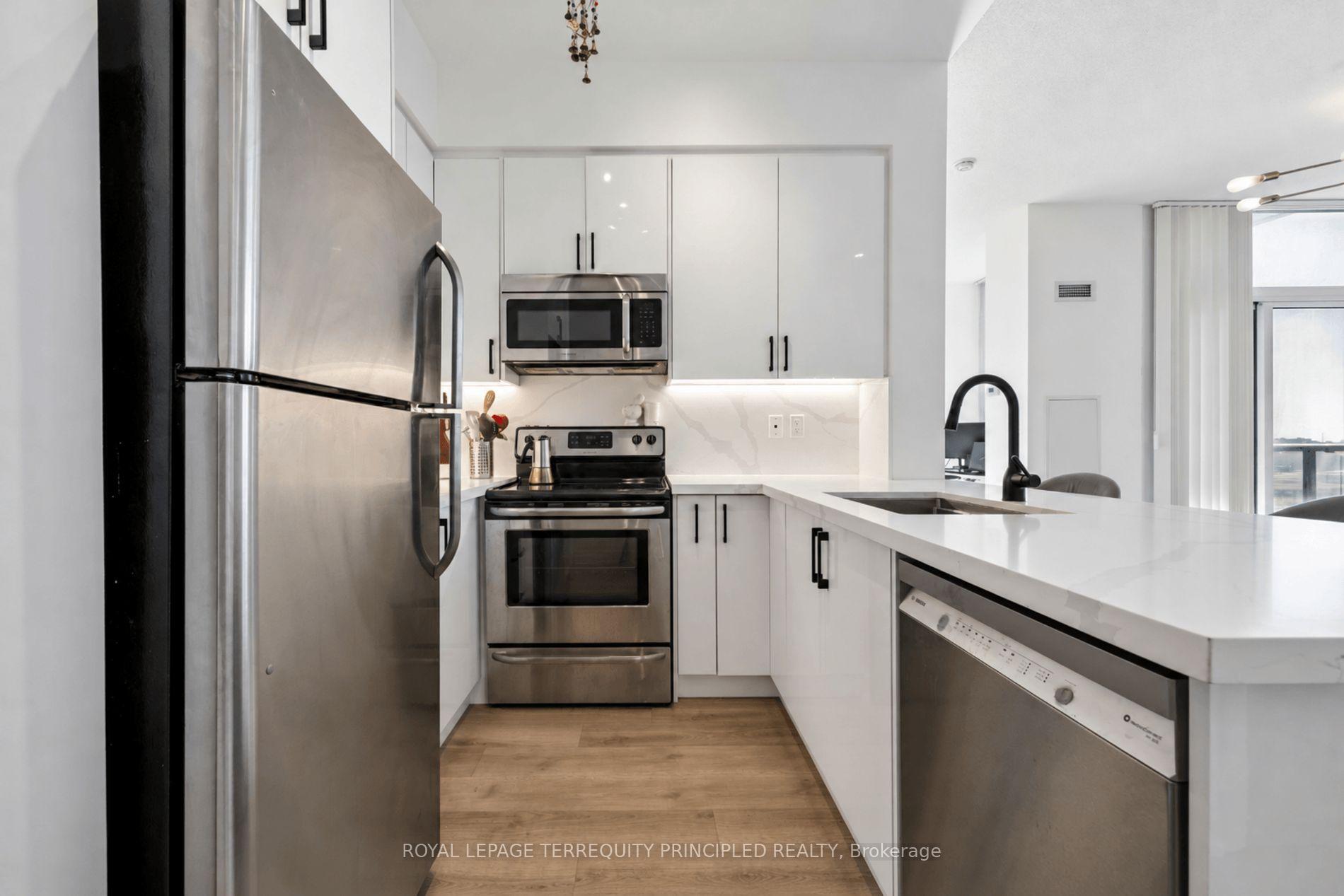 Photo 4 of Unit 504, 1185 The Queensway Boulevard, Etobicoke, Islington-City Centre West — HOMEH