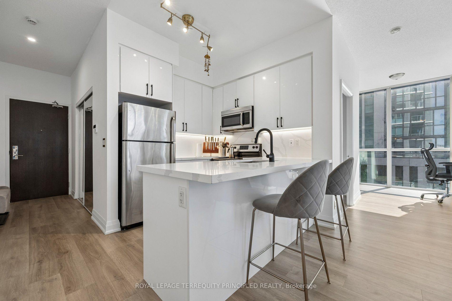 Photo 6 of Unit 504, 1185 The Queensway Boulevard, Etobicoke, Islington-City Centre West — HOMEH