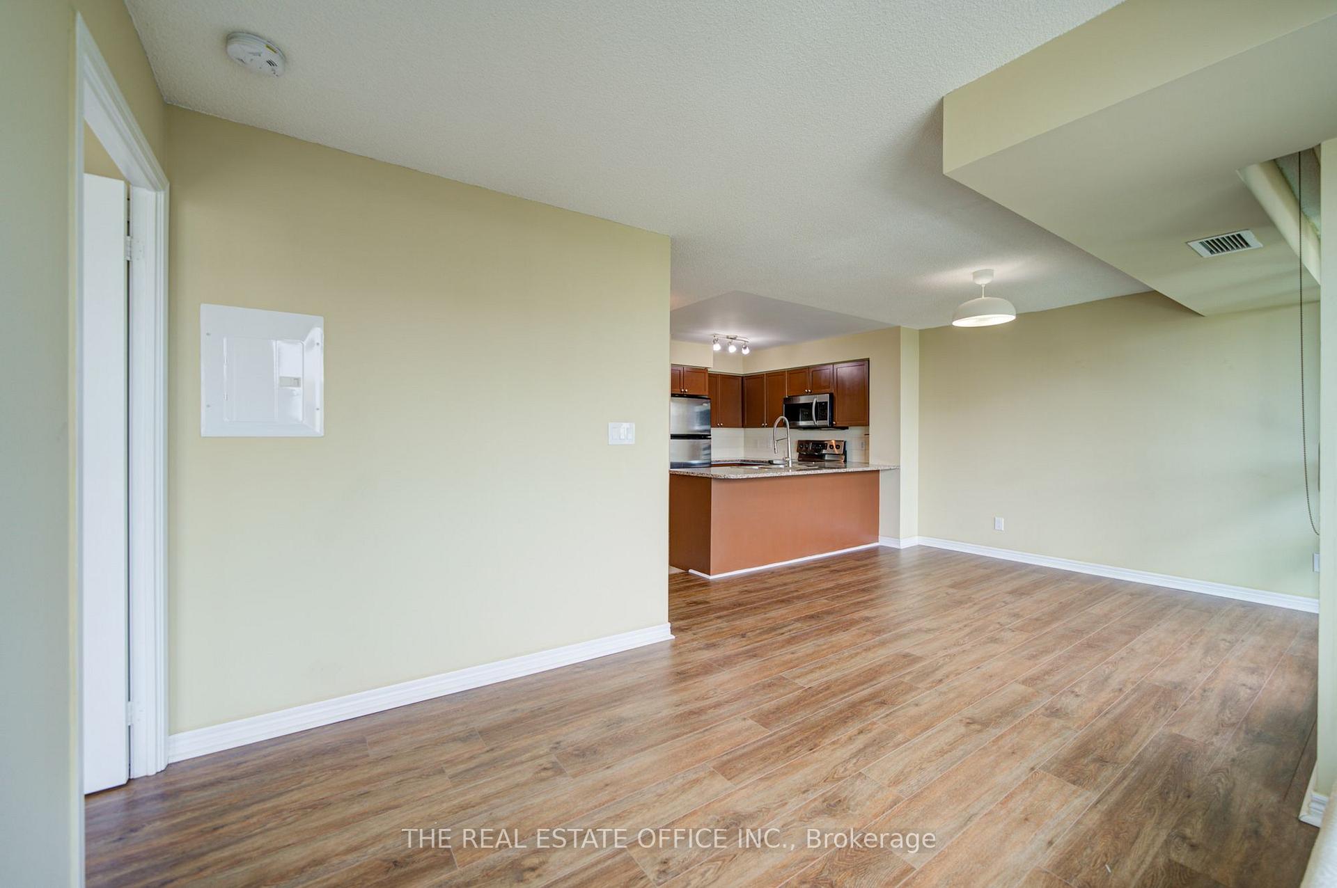 Photo 13 of Unit 1502, 208 Enfield Place, Mississauga, City Centre — HOMEH