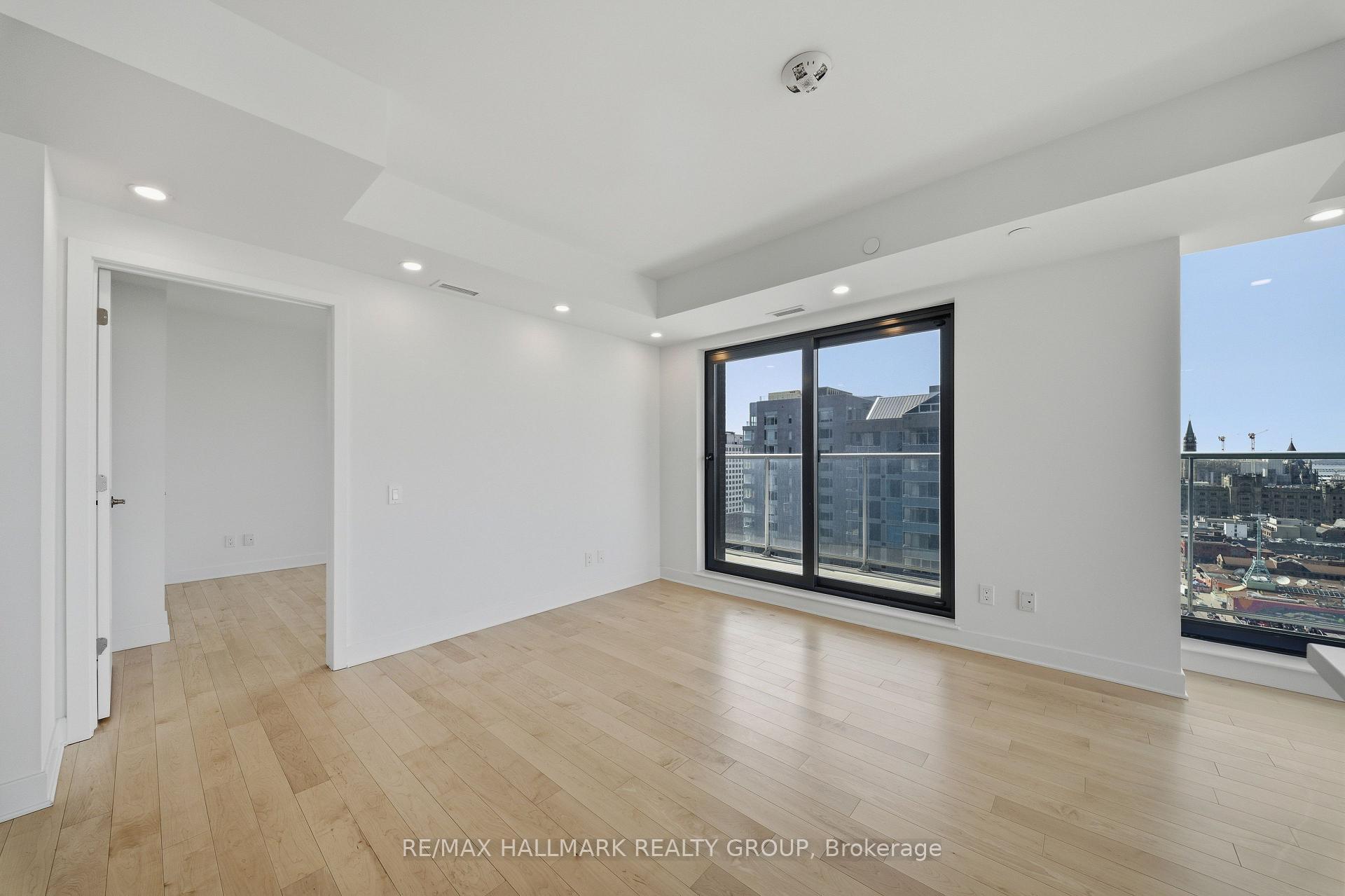 Photo 48 of Unit 2202, 180 George Street, Ottawa, Lower Town/Byward Market — HOMEH