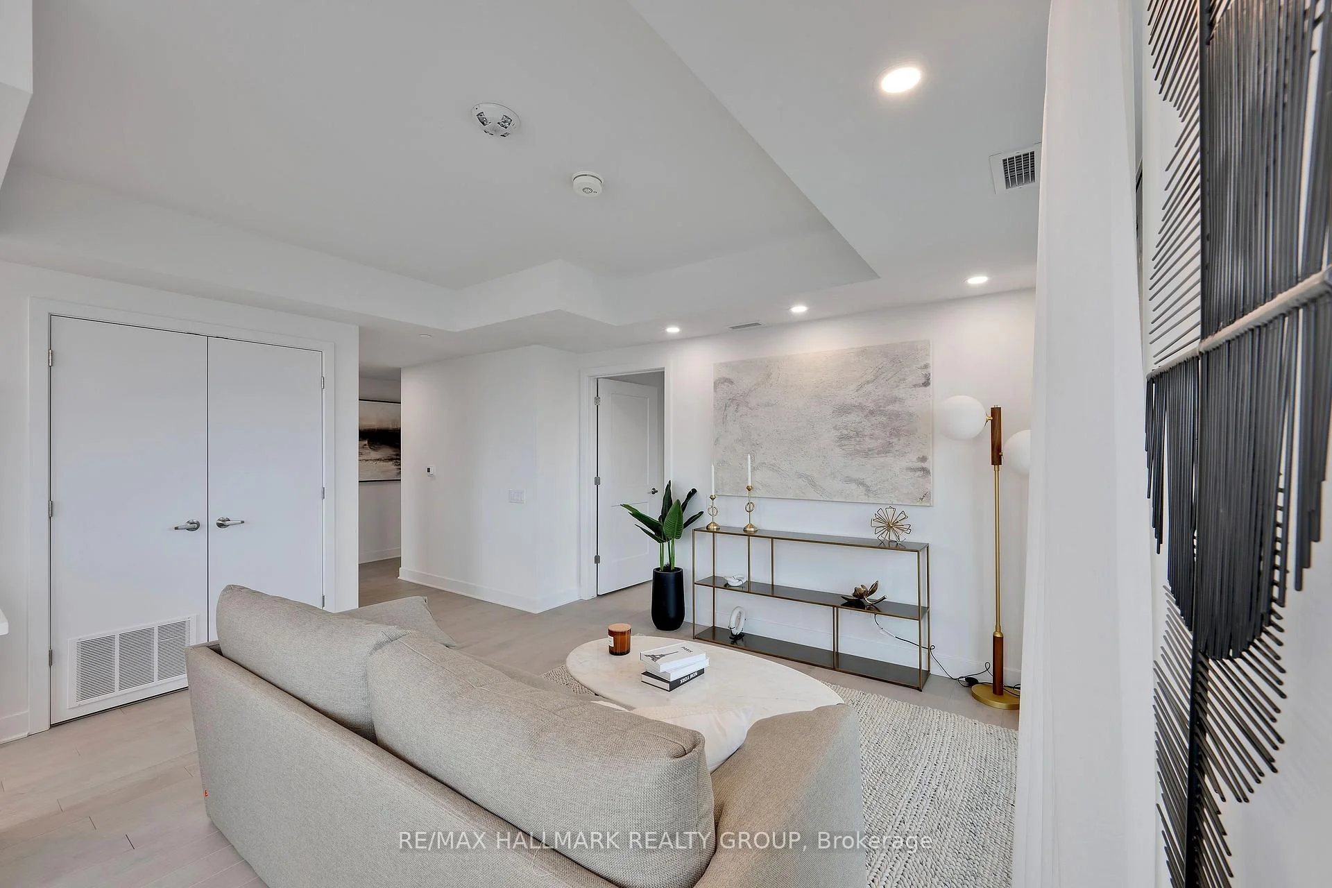 Photo 9 of Unit 2202, 180 George Street, Ottawa, Lower Town/Byward Market — HOMEH