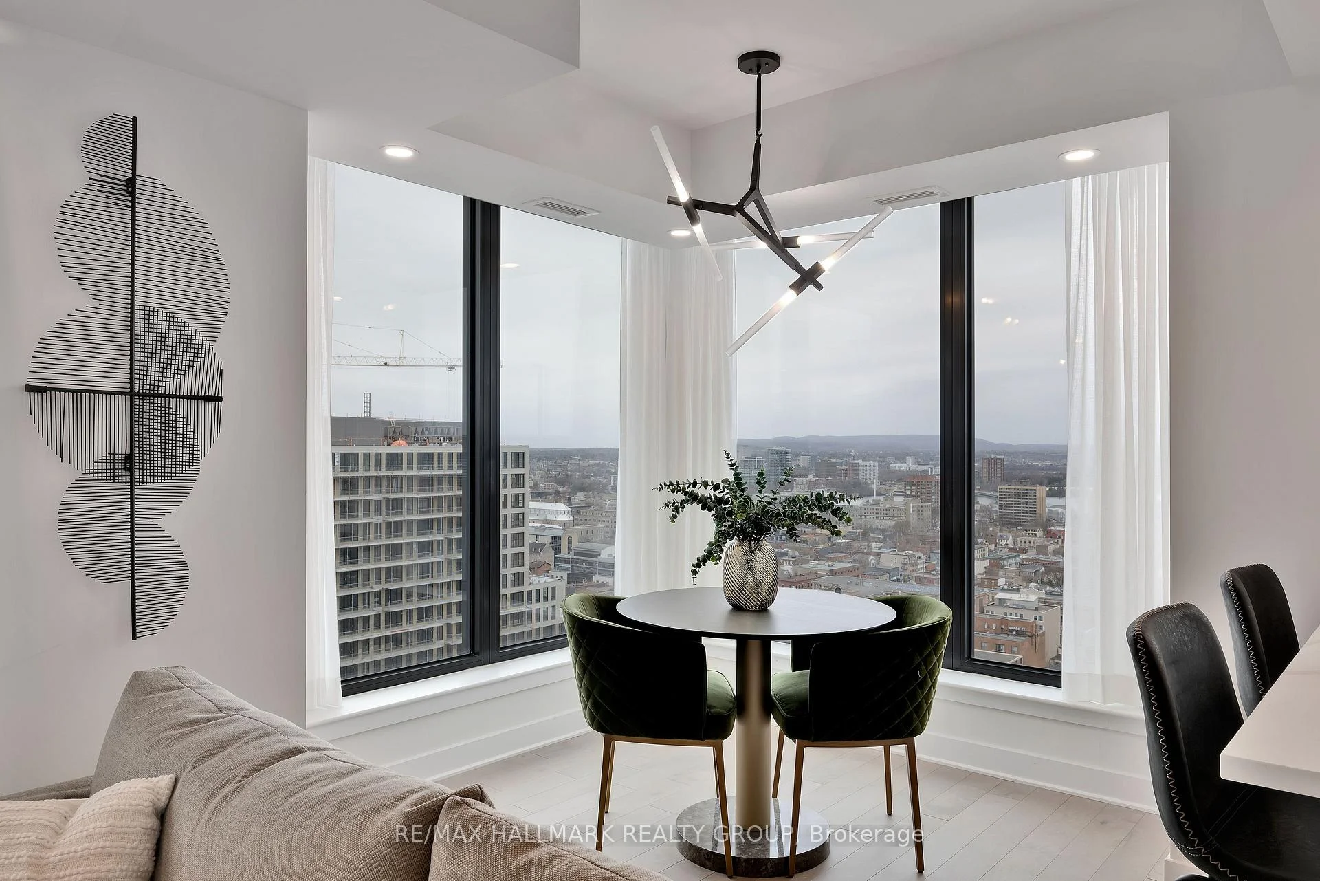 Photo 10 of Unit 2202, 180 George Street, Ottawa, Lower Town/Byward Market — HOMEH