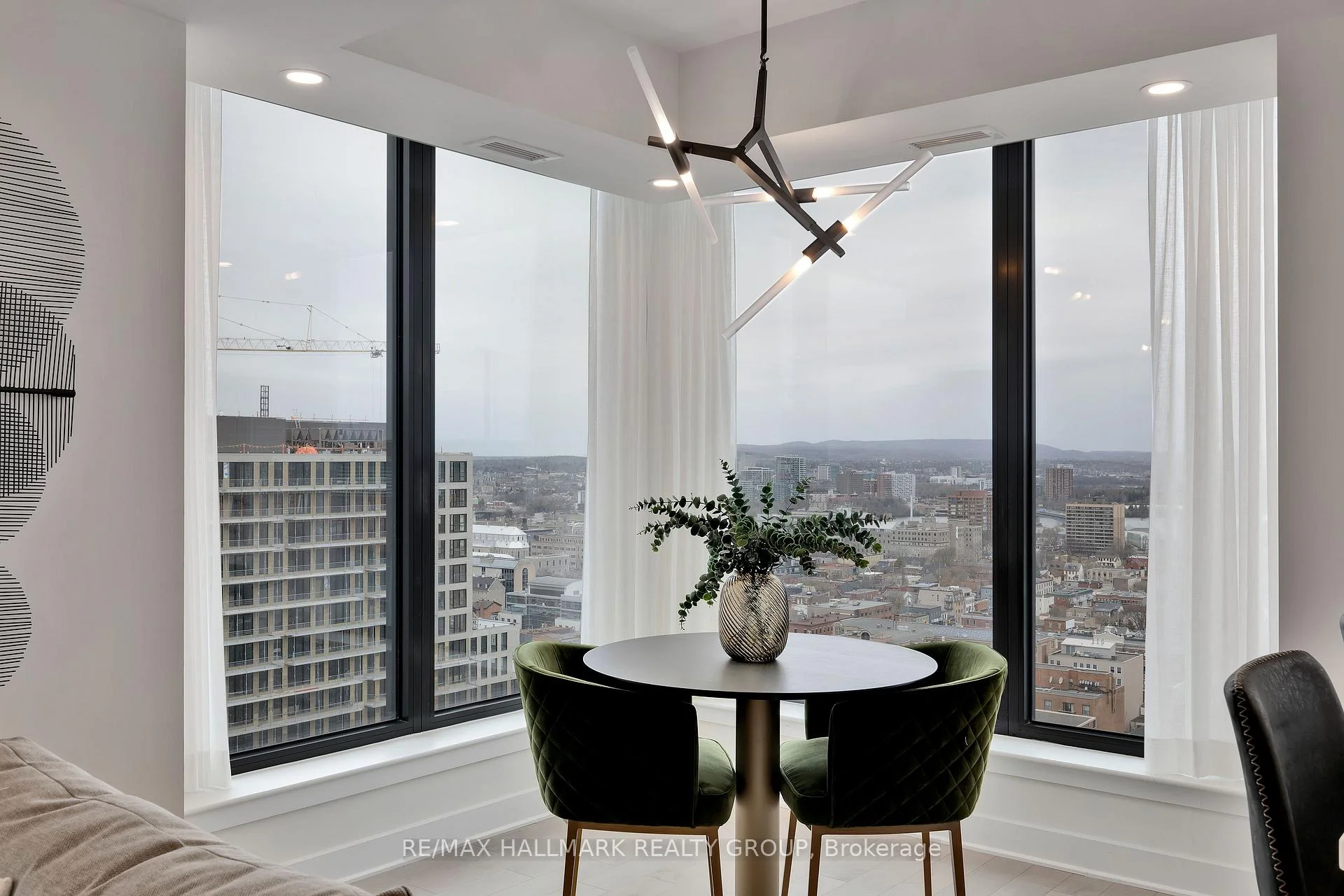 Photo 11 of Unit 2202, 180 George Street, Ottawa, Lower Town/Byward Market — HOMEH