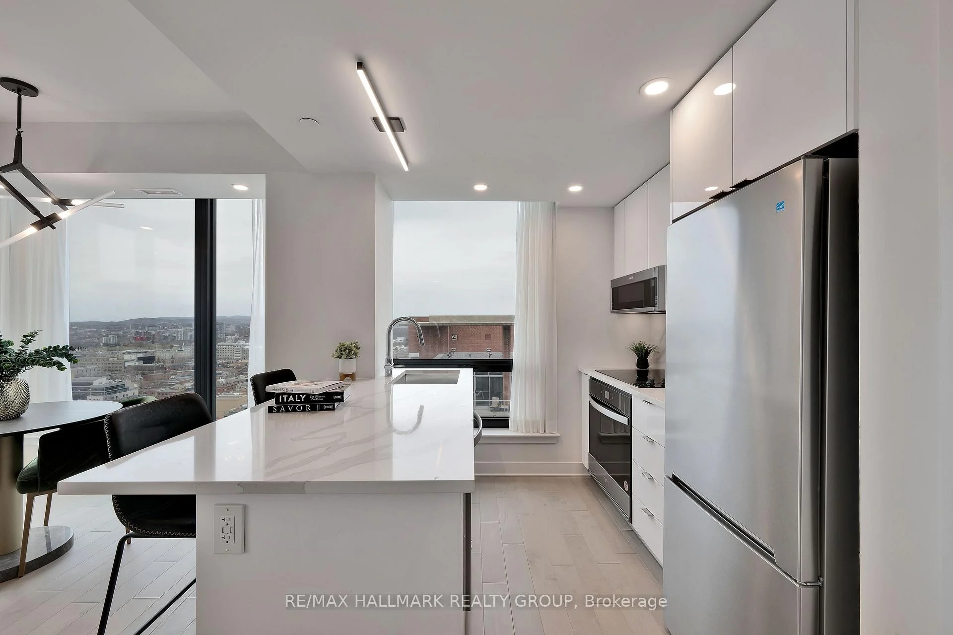 Photo 13 of Unit 2202, 180 George Street, Ottawa, Lower Town/Byward Market — HOMEH