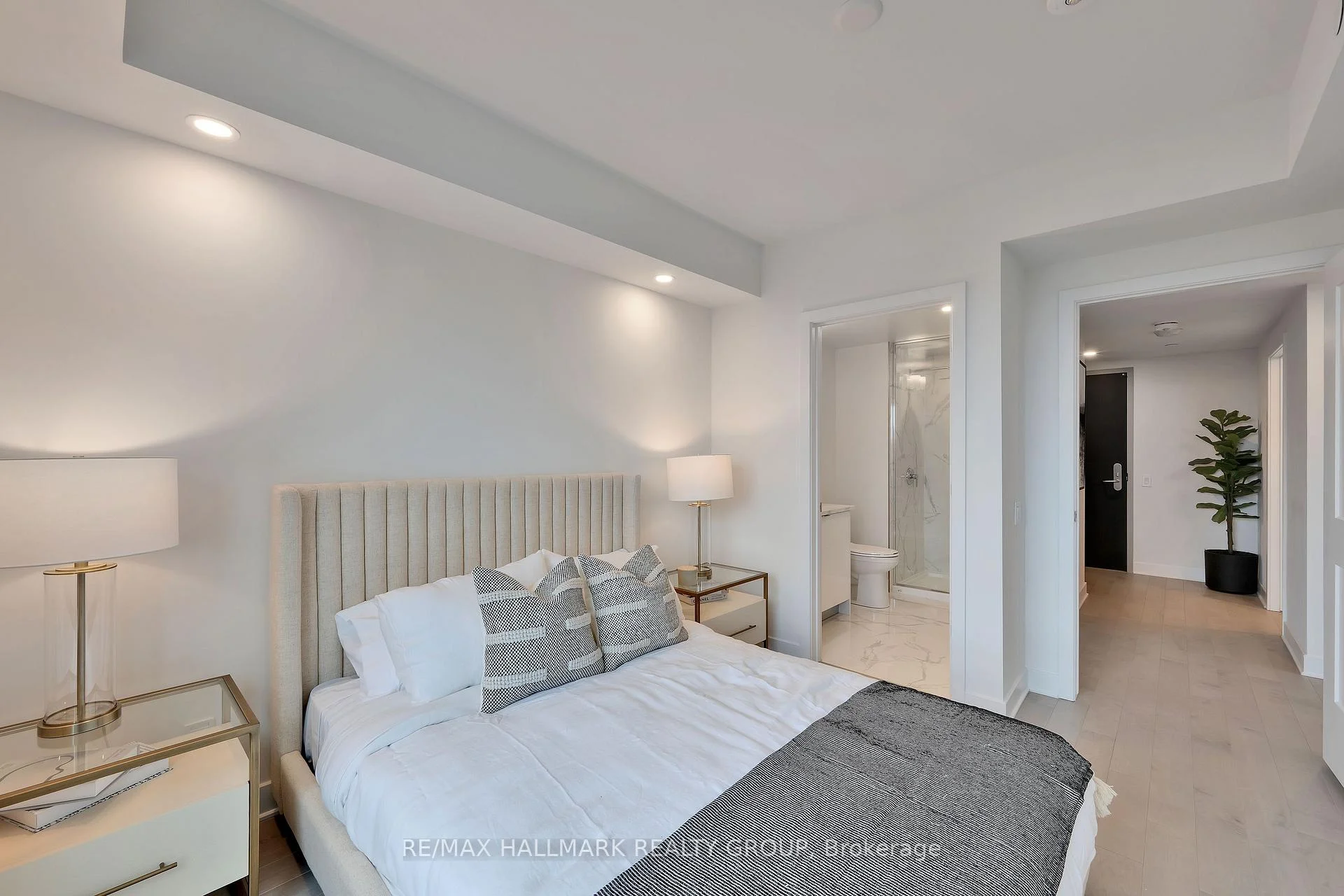 Photo 21 of Unit 2202, 180 George Street, Ottawa, Lower Town/Byward Market — HOMEH