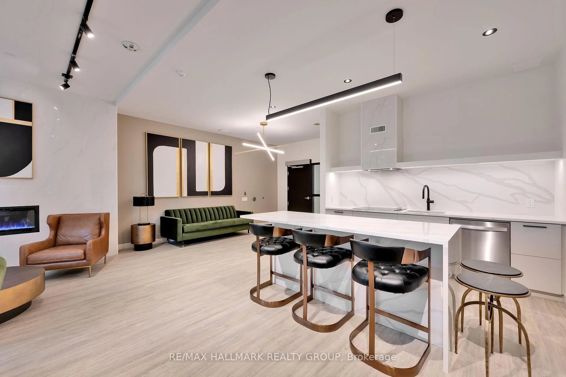 Photo 60 of Unit 2202, 180 George Street, Ottawa, Lower Town/Byward Market — HOMEH