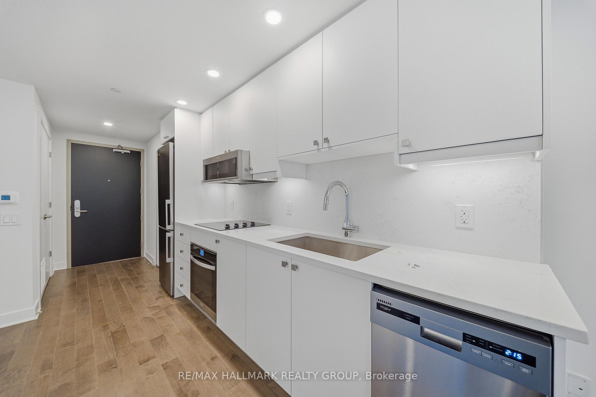 Photo 4 of Unit 308, 180 George Street, Ottawa, Lower Town/Byward Market — HOMEH