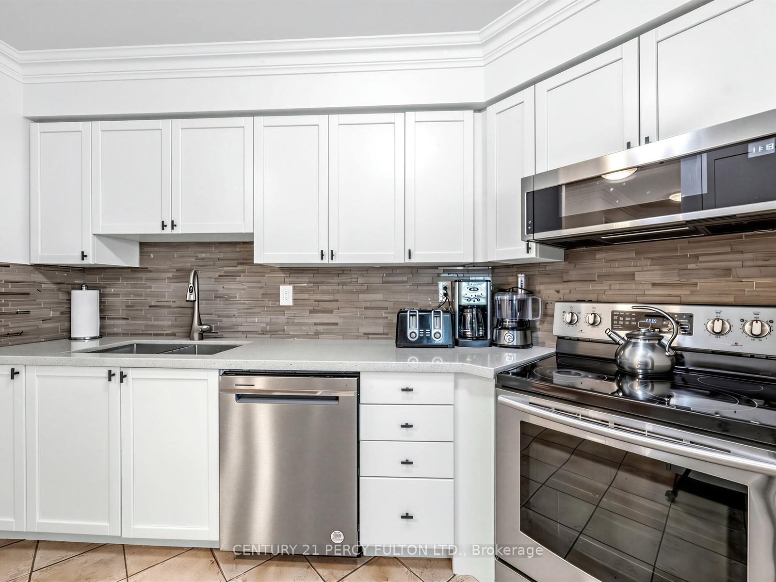 Photo 11 of Unit 201, 745 New Westminster Drive, Vaughan, Brownridge — HOMEH
