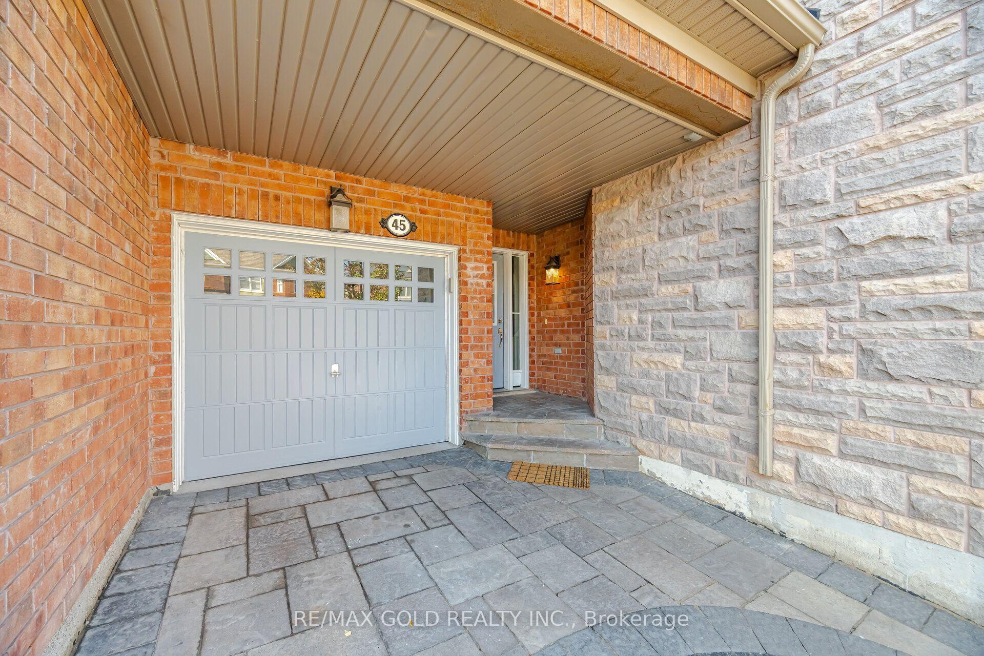 Photo 5 of 45 Biddens Square, Brampton, Bram East — HOMEH