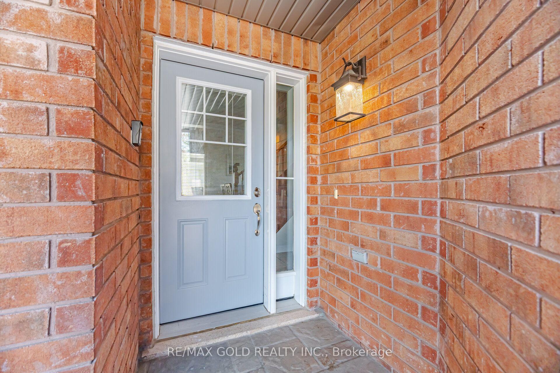 Photo 6 of 45 Biddens Square, Brampton, Bram East — HOMEH