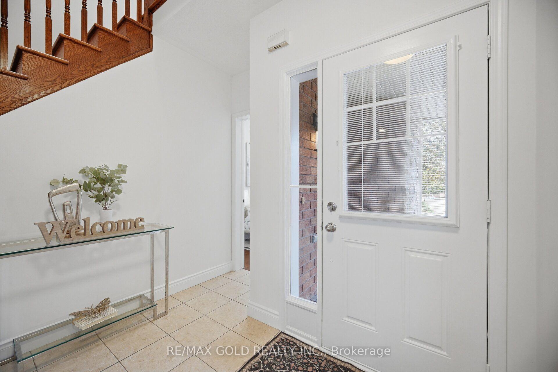 Photo 7 of 45 Biddens Square, Brampton, Bram East — HOMEH