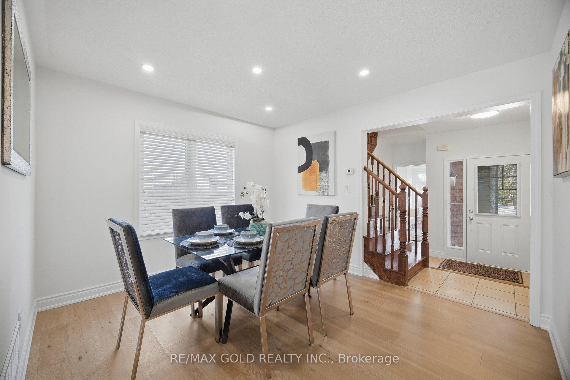 Photo 10 of 45 Biddens Square, Brampton, Bram East — HOMEH