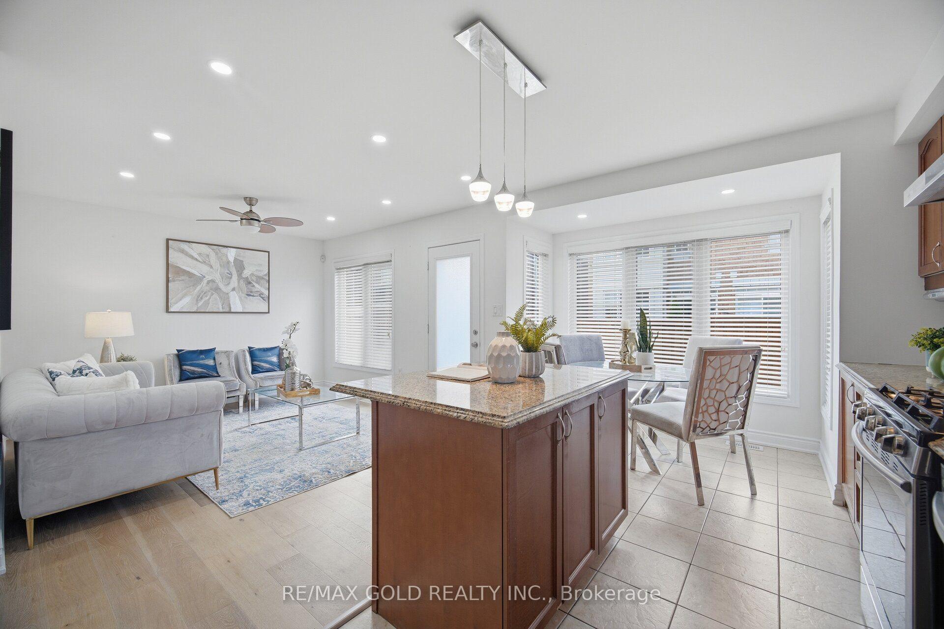 Photo 15 of 45 Biddens Square, Brampton, Bram East — HOMEH