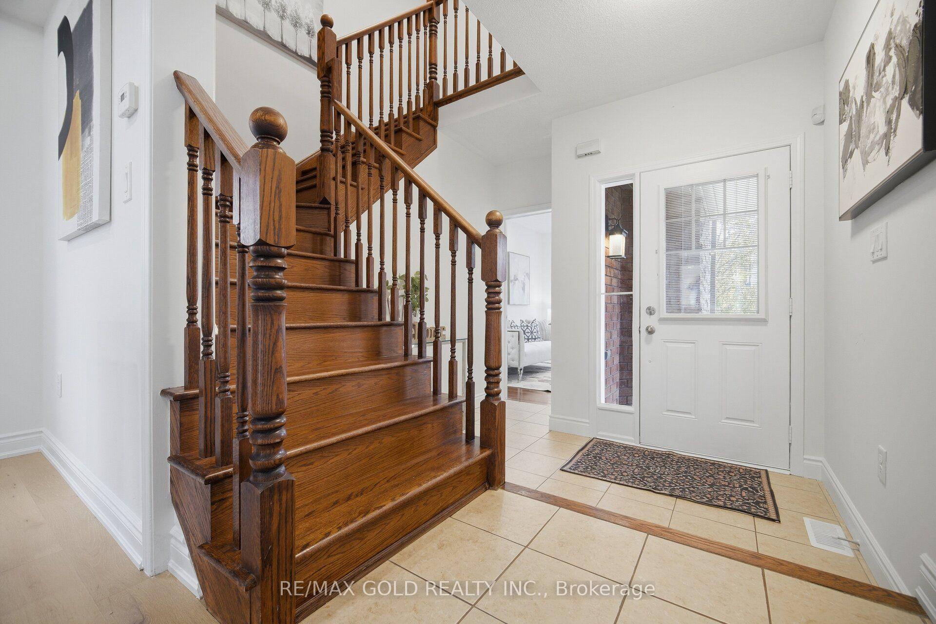 Photo 23 of 45 Biddens Square, Brampton, Bram East — HOMEH