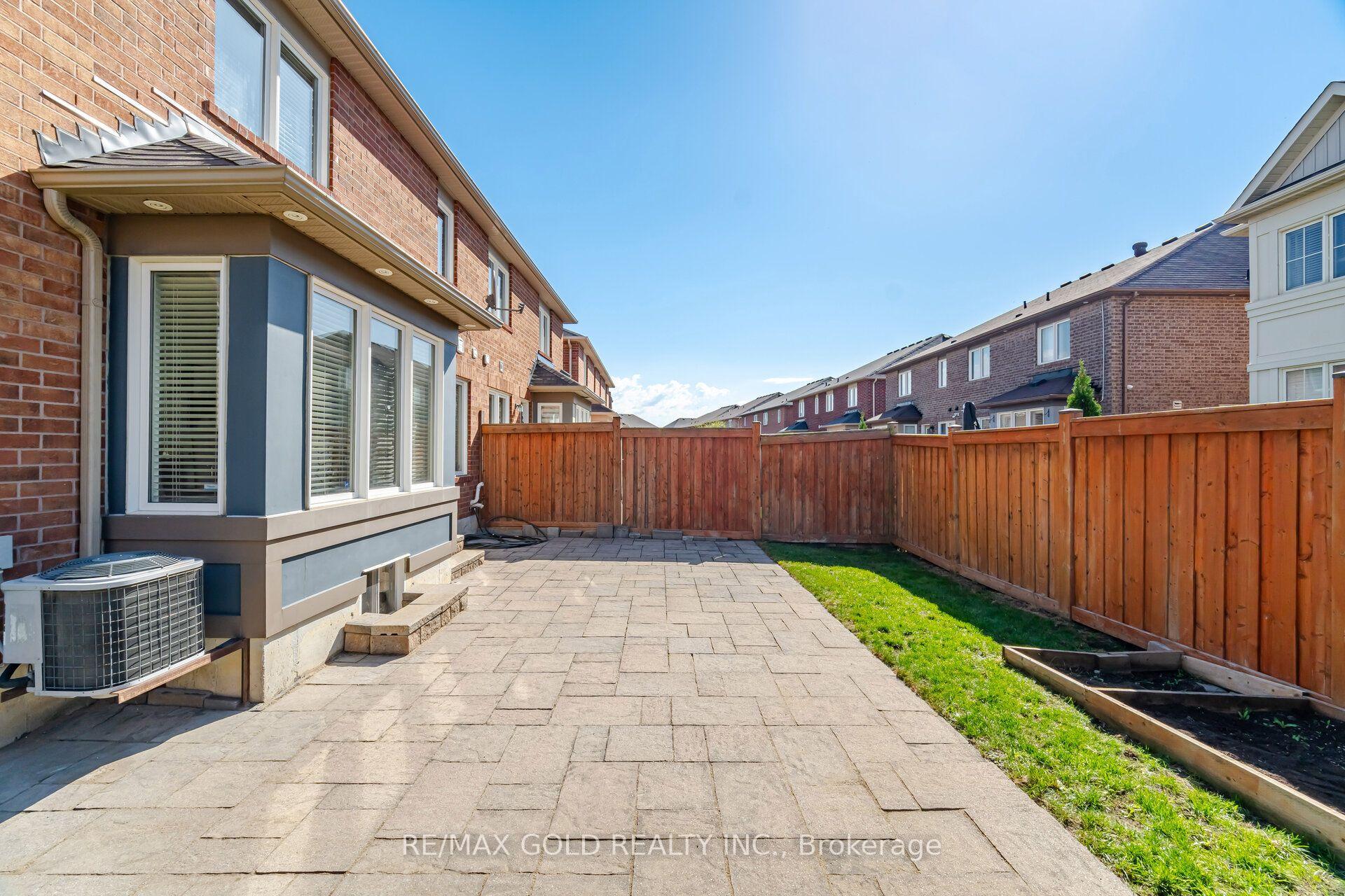 Photo 51 of 45 Biddens Square, Brampton, Bram East — HOMEH