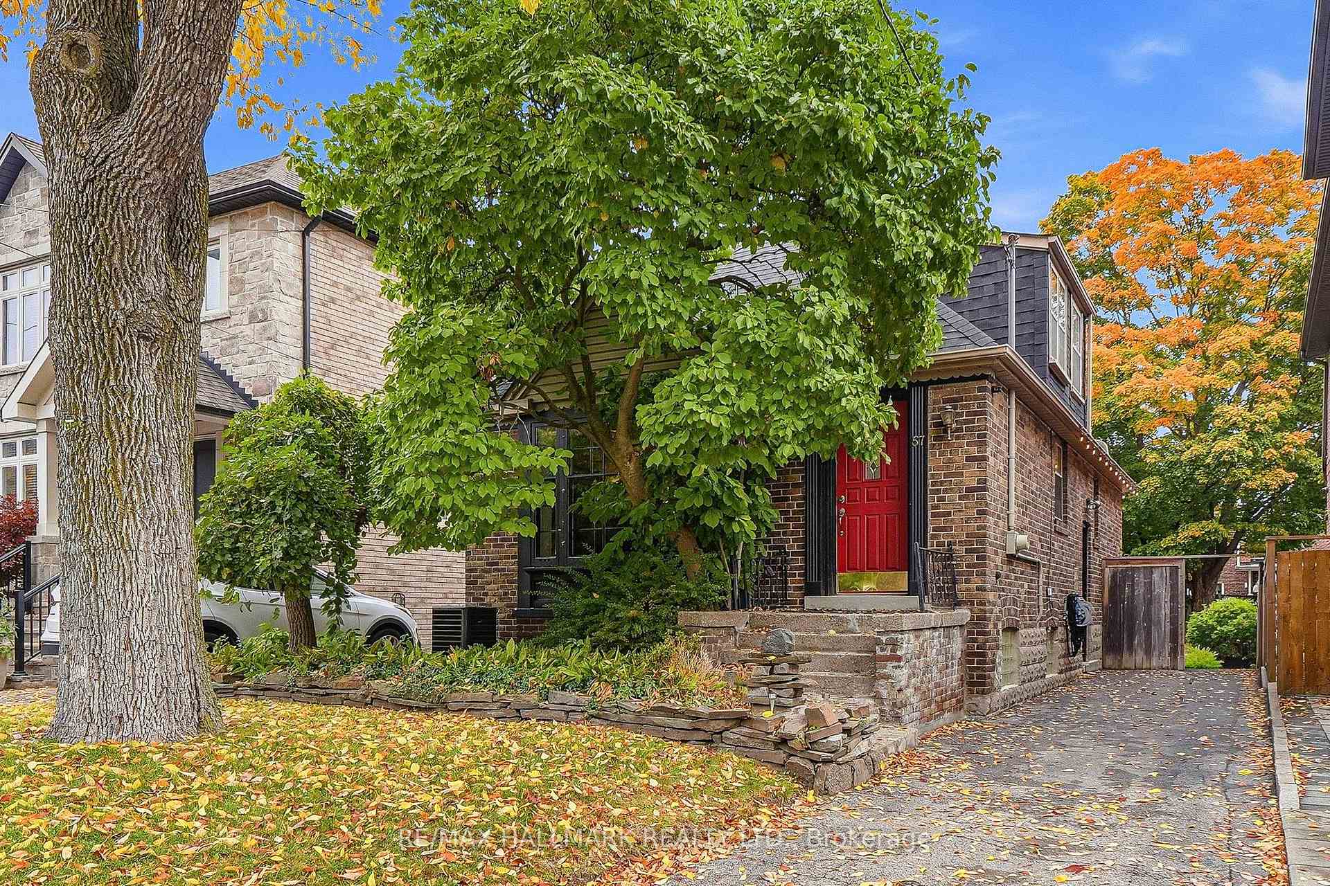 Photo 2 of 57 Athlone Road, Toronto, East York — HOMEH