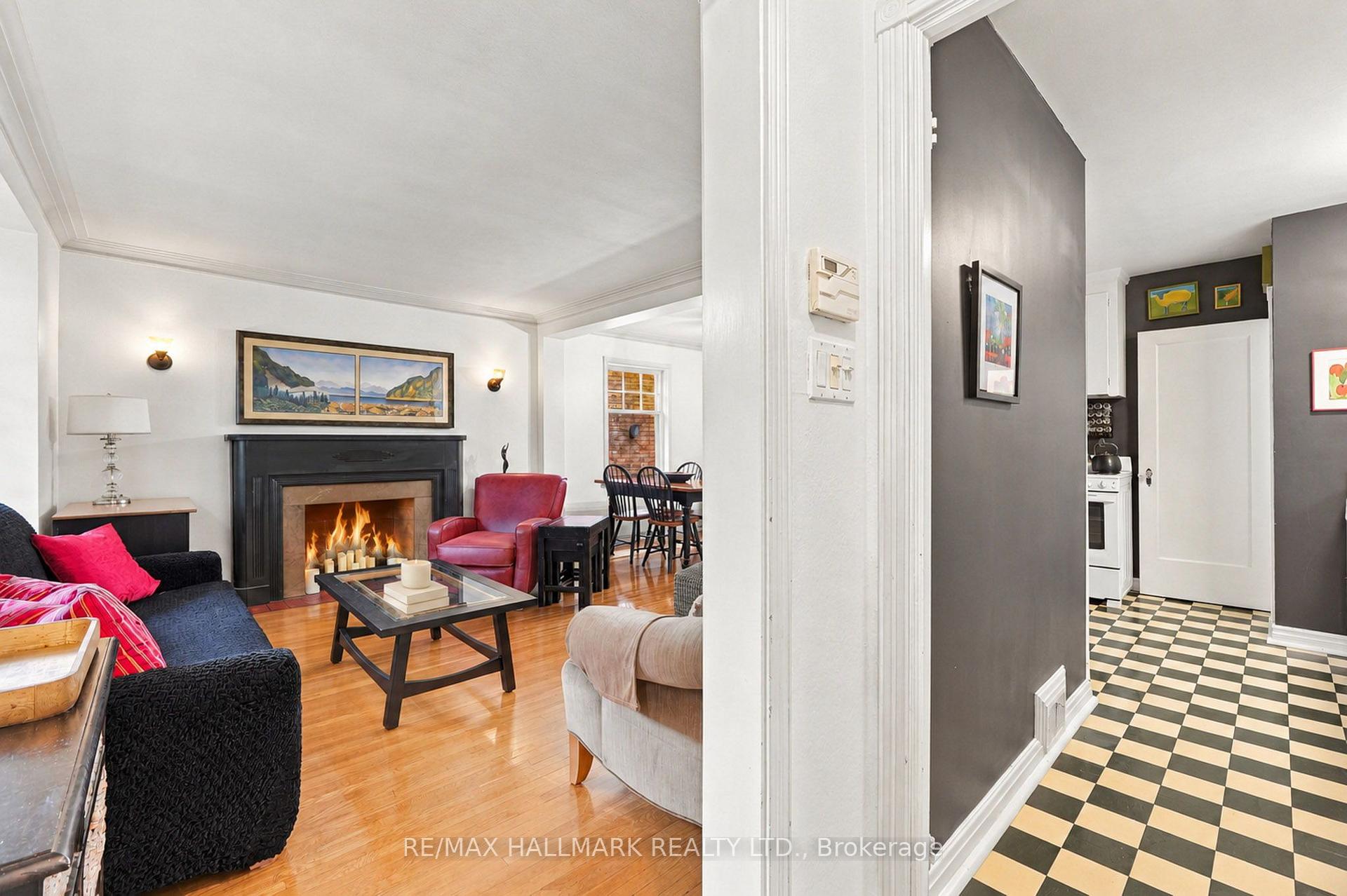 Photo 3 of 57 Athlone Road, Toronto, East York — HOMEH