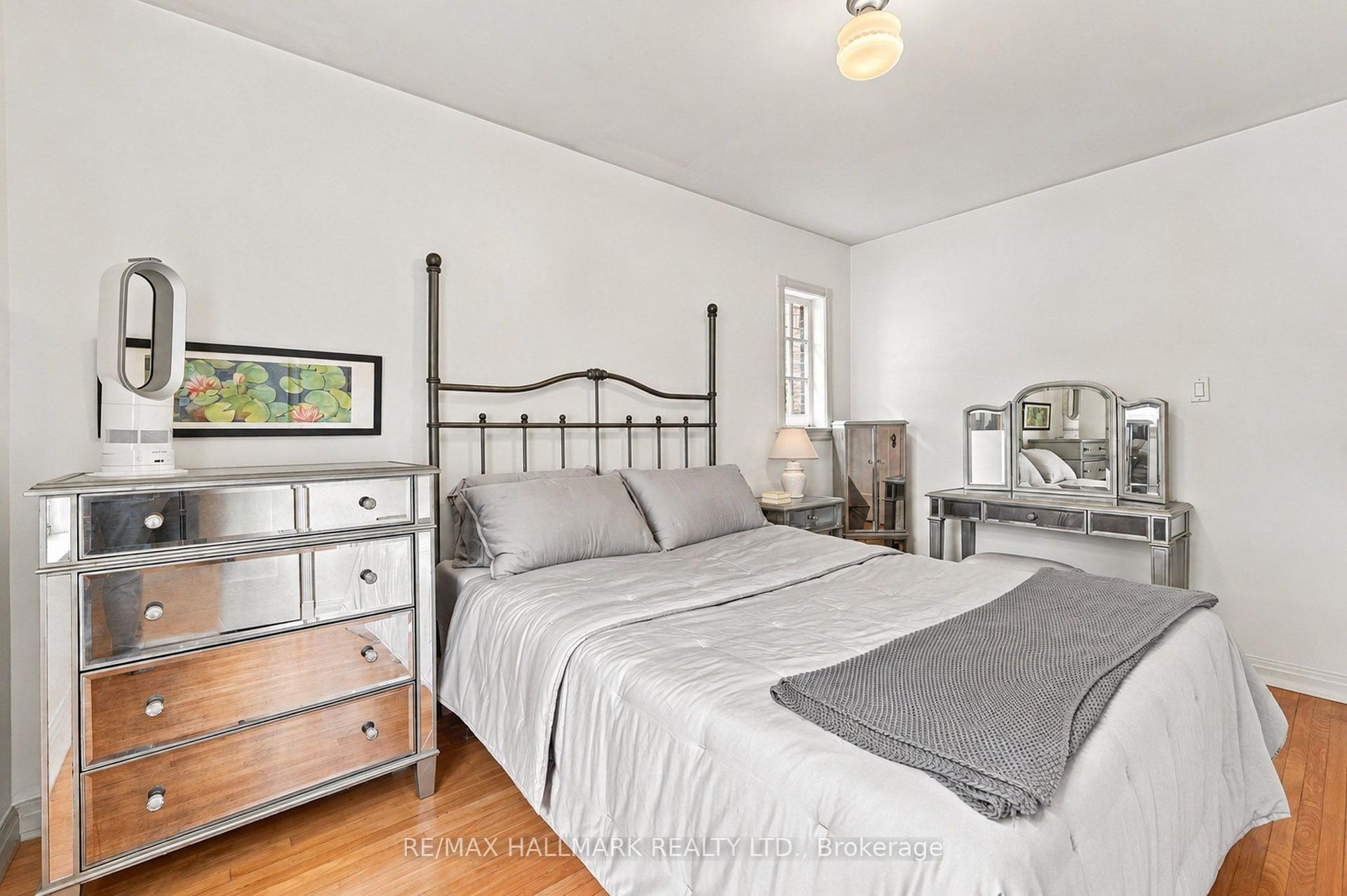 Photo 17 of 57 Athlone Road, Toronto, East York — HOMEH