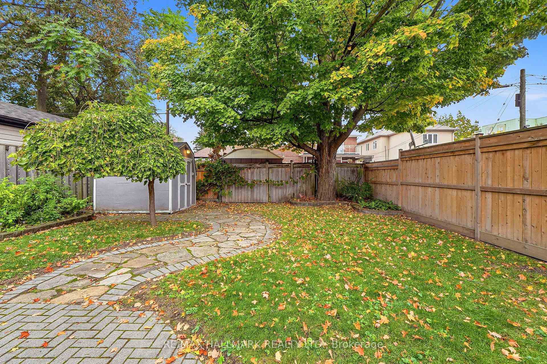 Photo 47 of 57 Athlone Road, Toronto, East York — HOMEH