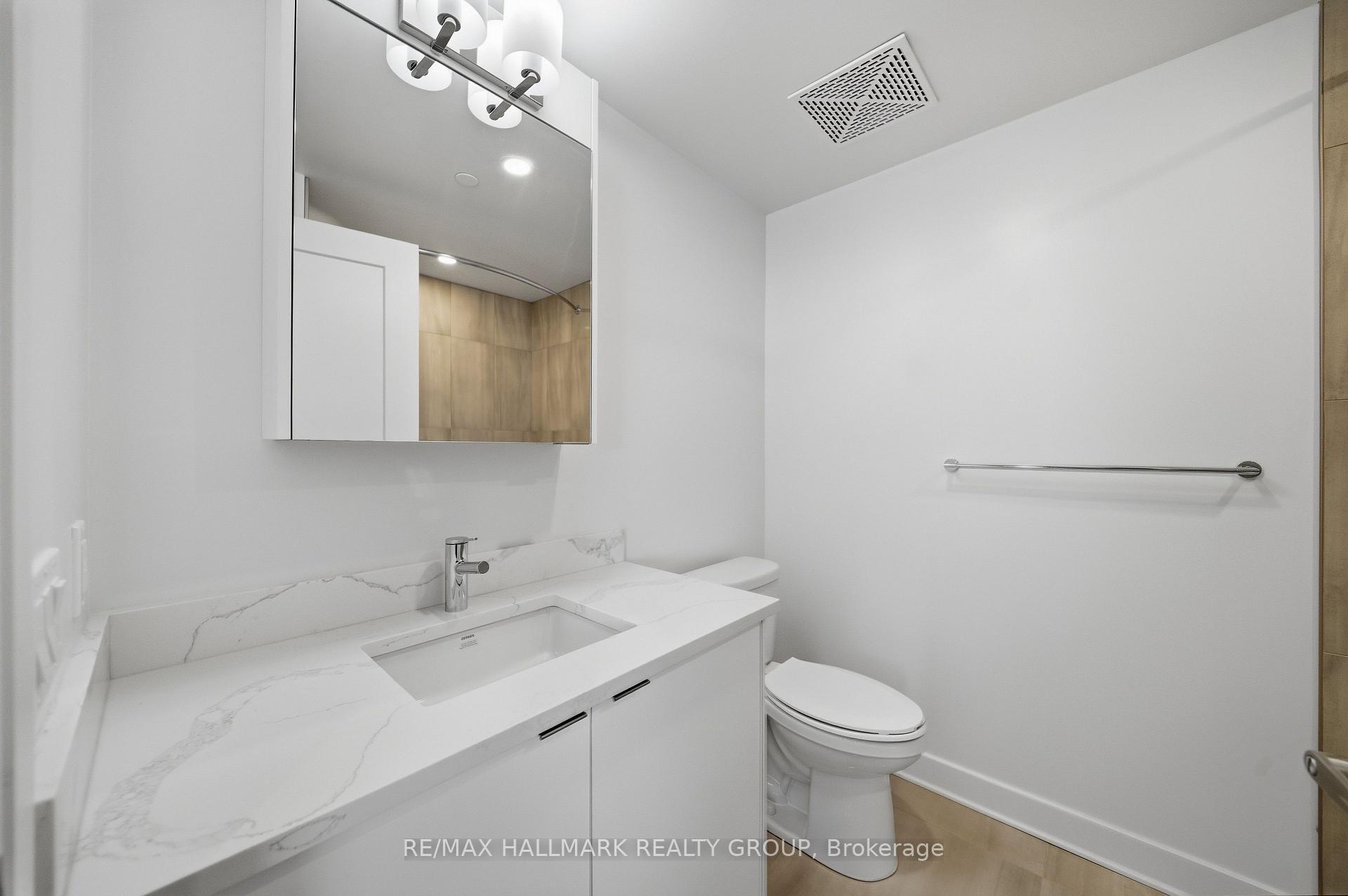 Photo 5 of Unit 2406, 180 George Street, Ottawa, Lower Town/Byward Market — HOMEH