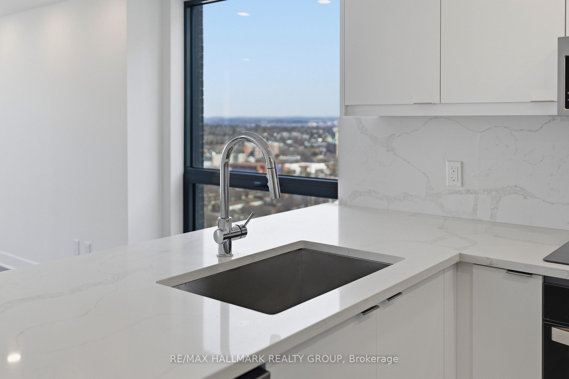 Photo 19 of Unit 2406, 180 George Street, Ottawa, Lower Town/Byward Market — HOMEH