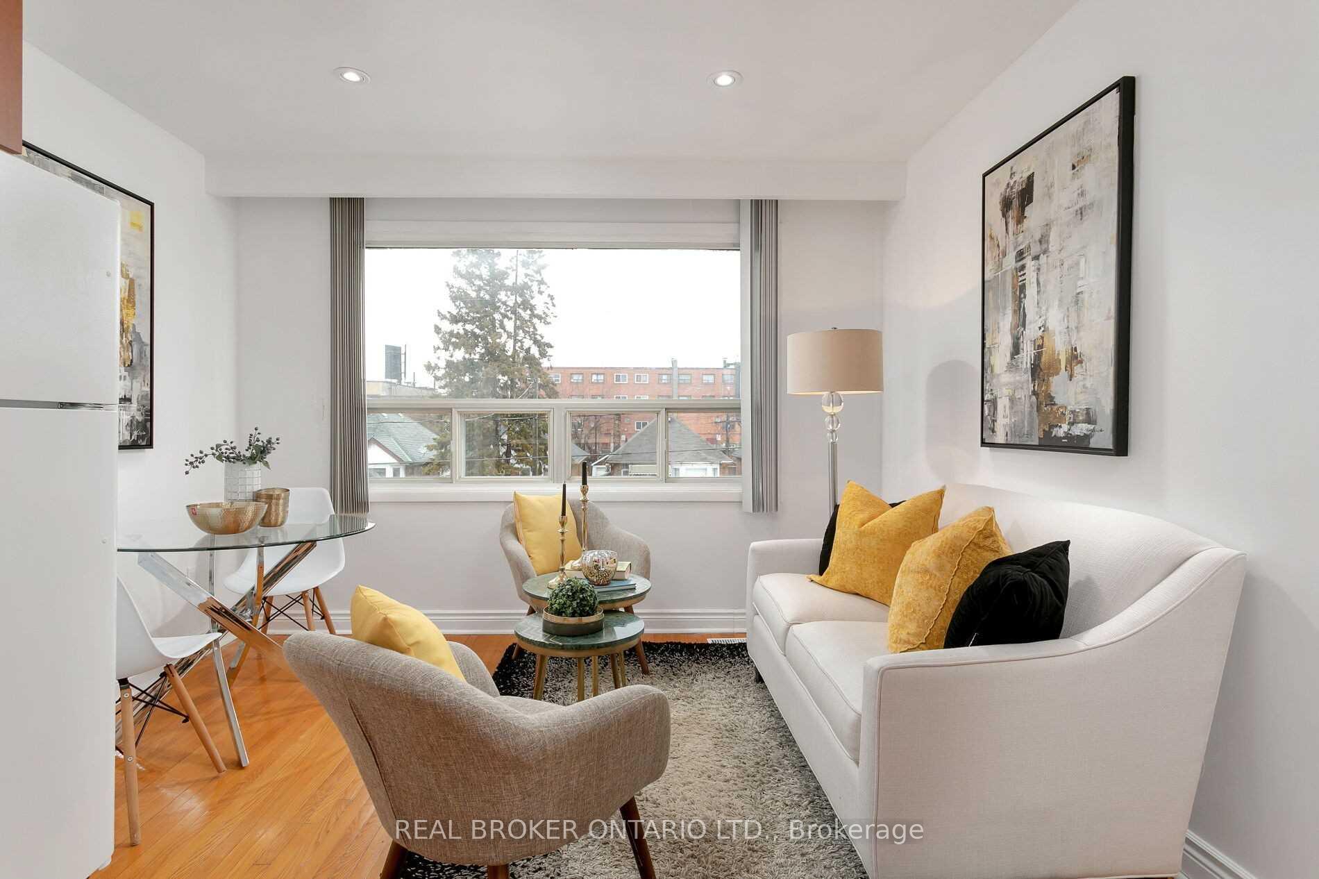 Photo 3 of Unit Upper, 57 Lanark Avenue, Toronto, Oakwood Village — HOMEH
