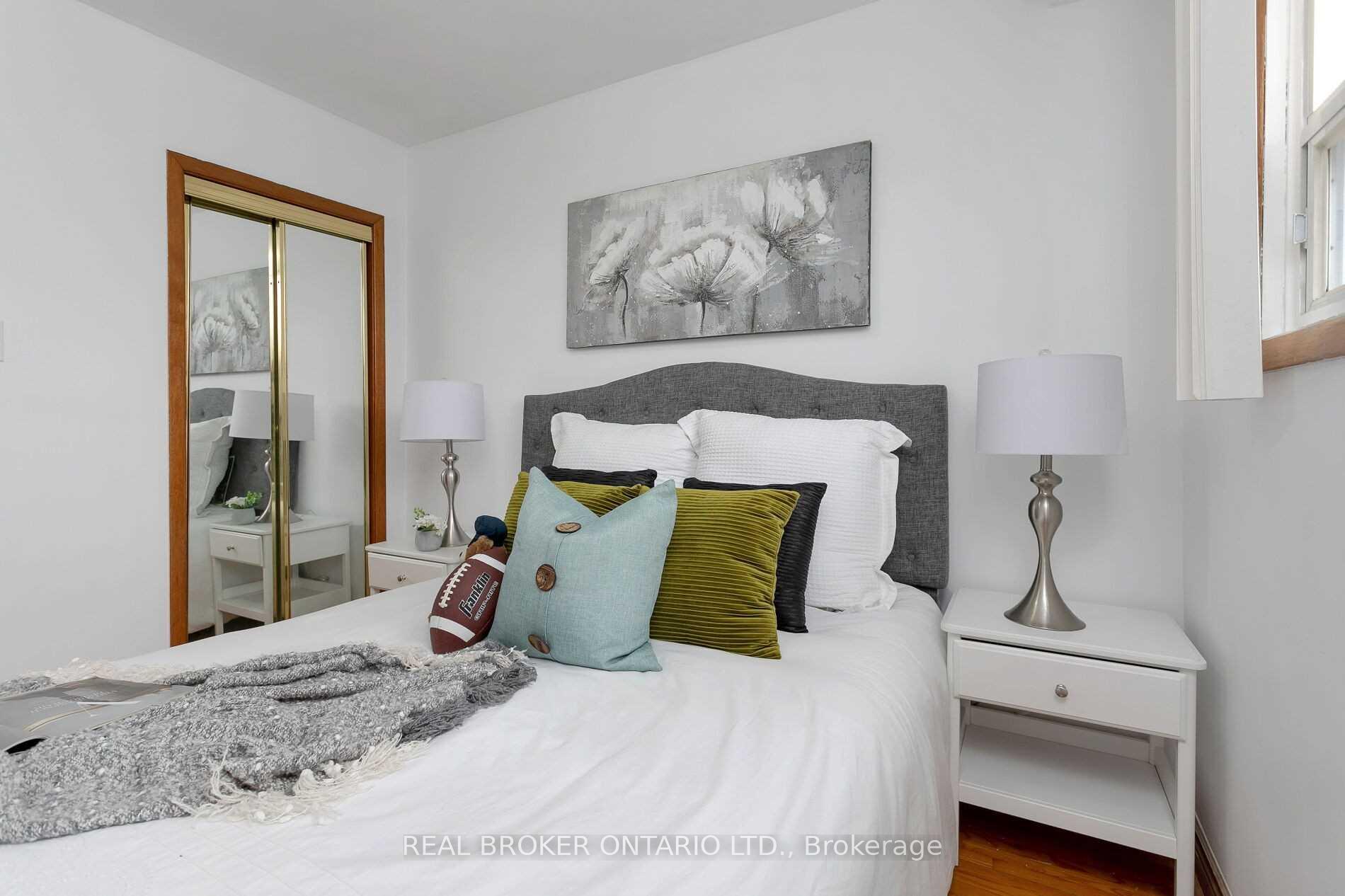 Photo 6 of Unit Upper, 57 Lanark Avenue, Toronto, Oakwood Village — HOMEH