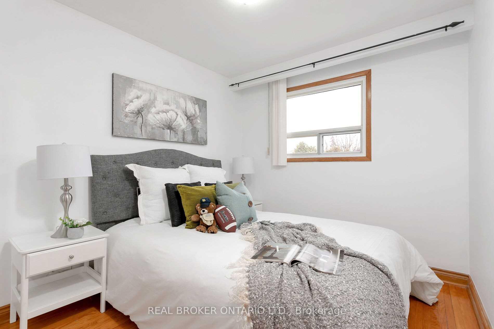 Photo 7 of Unit Upper, 57 Lanark Avenue, Toronto, Oakwood Village — HOMEH