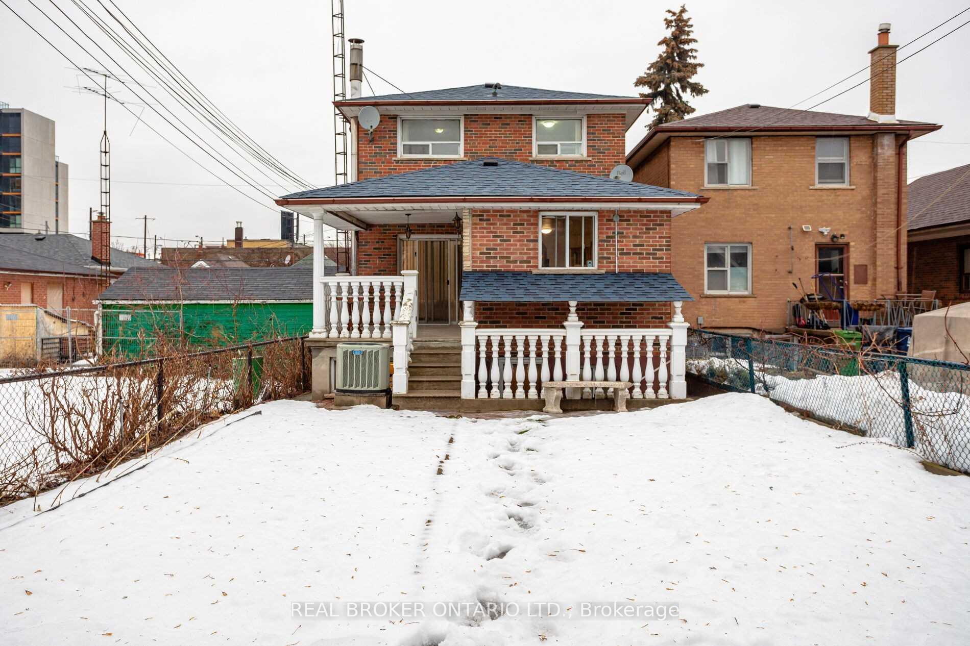 Photo 10 of Unit Upper, 57 Lanark Avenue, Toronto, Oakwood Village — HOMEH