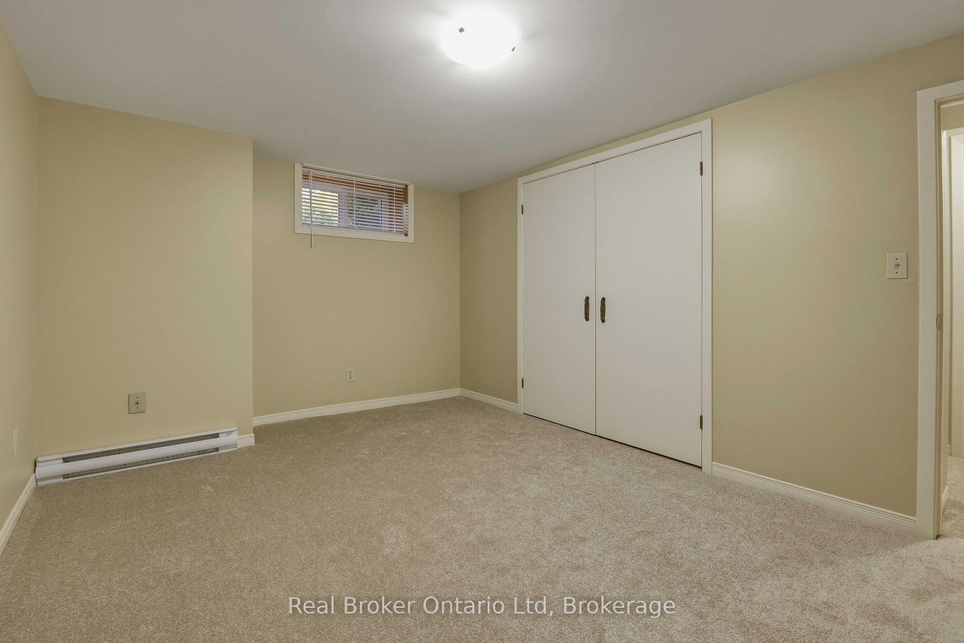 Photo 16 of 940 5th Avenue E, Owen Sound — HOMEH