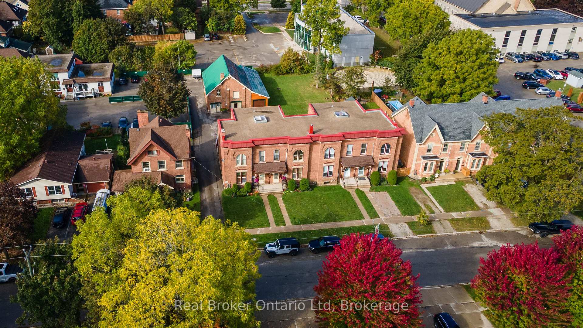 Photo 23 of 940 5th Avenue E, Owen Sound — HOMEH