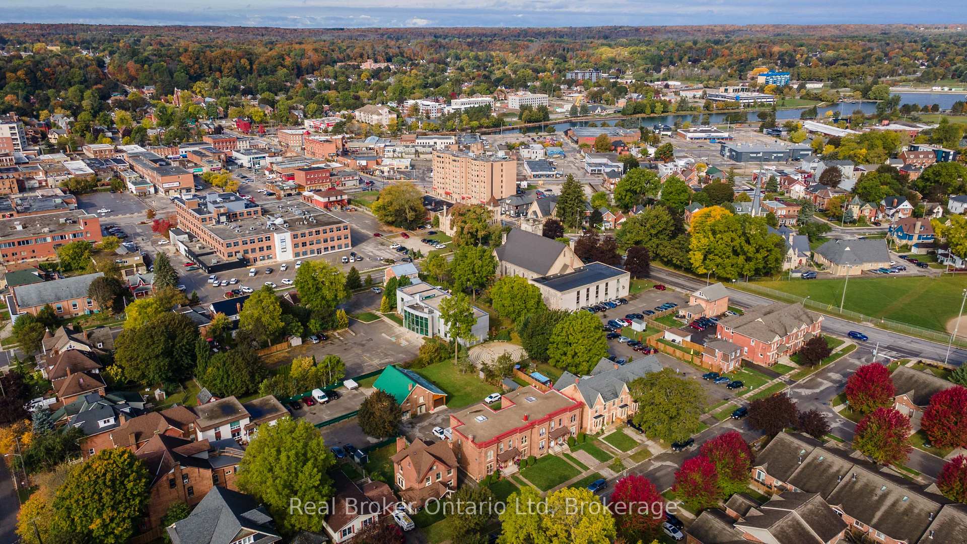 Photo 24 of 940 5th Avenue E, Owen Sound — HOMEH