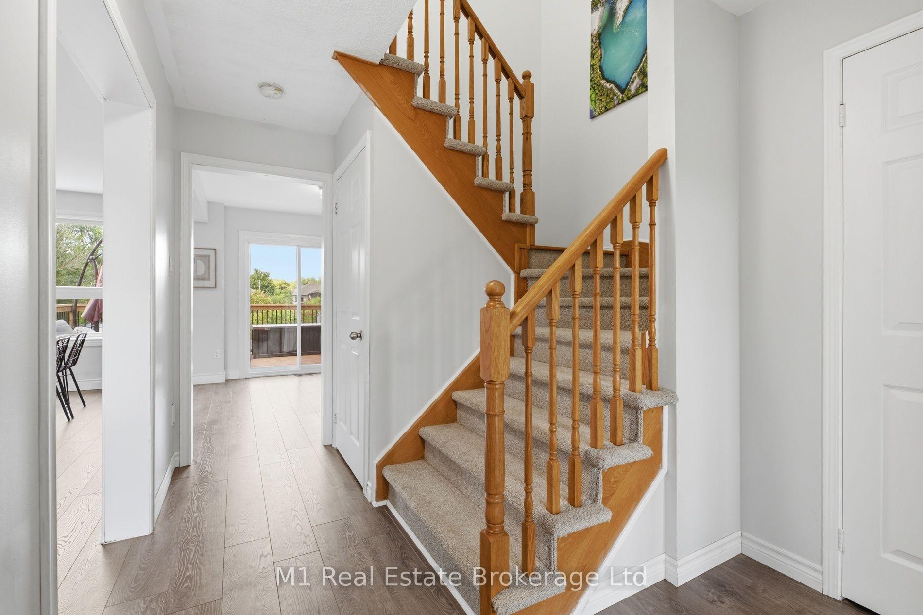 Photo 9 of 308 Daniel Crescent, Centre Wellington, Elora/Salem — HOMEH