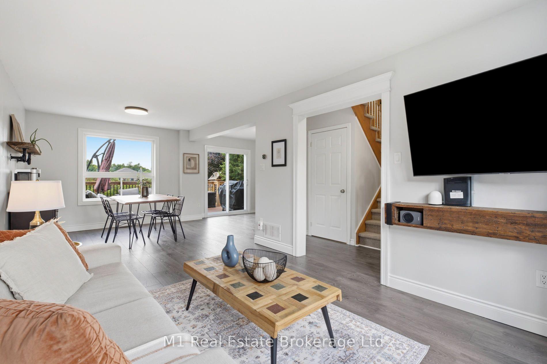 Photo 12 of 308 Daniel Crescent, Centre Wellington, Elora/Salem — HOMEH