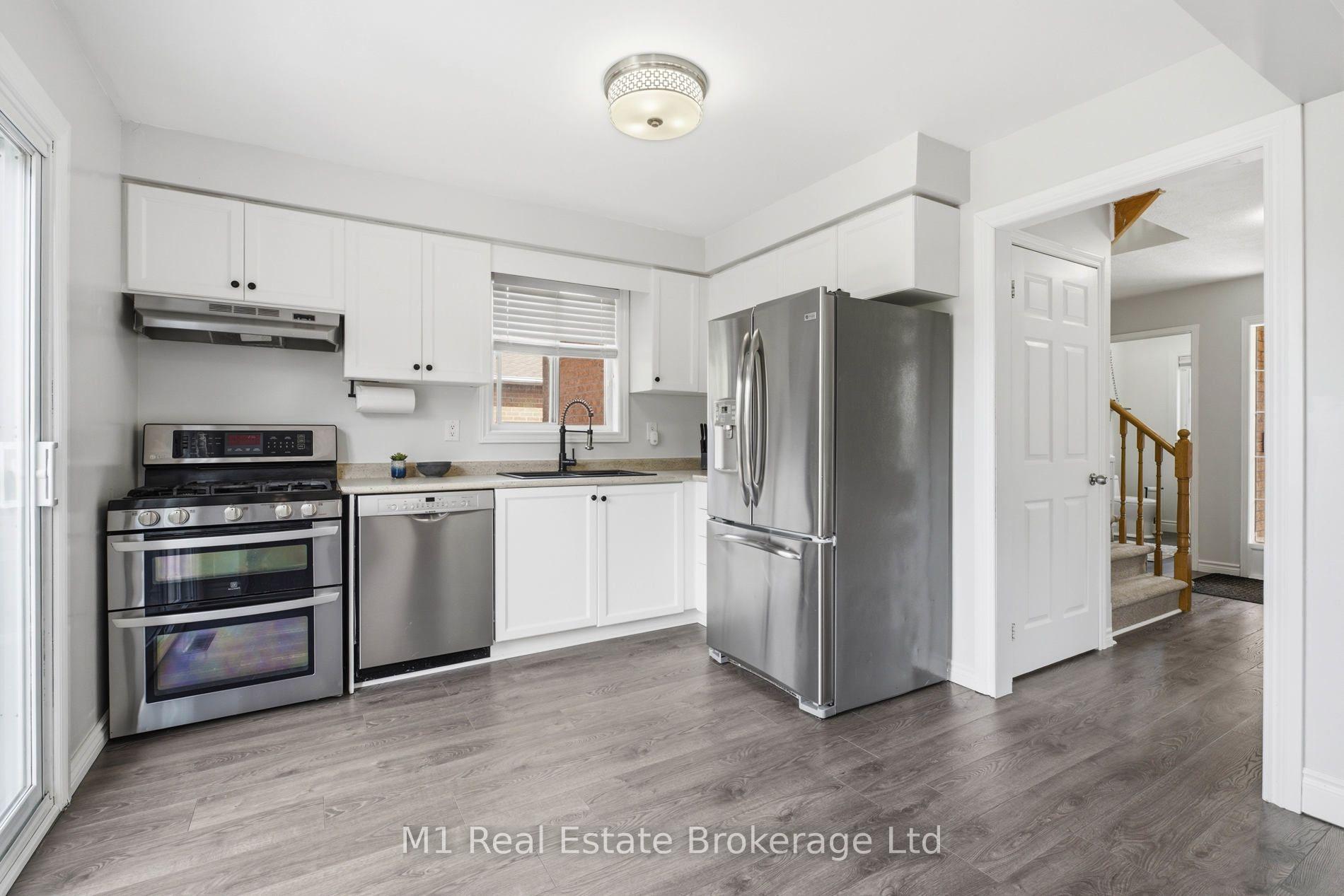 Photo 16 of 308 Daniel Crescent, Centre Wellington, Elora/Salem — HOMEH