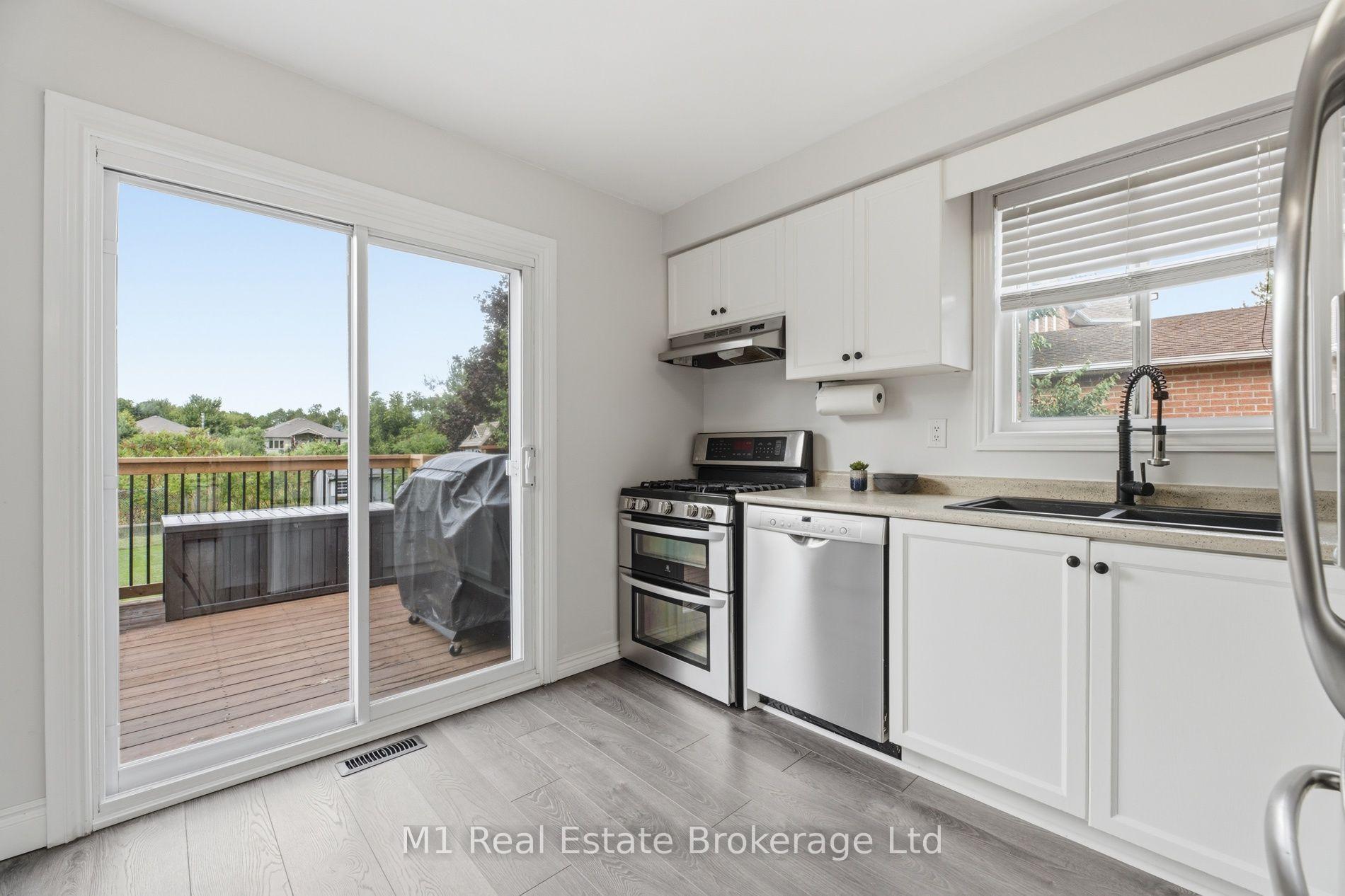 Photo 17 of 308 Daniel Crescent, Centre Wellington, Elora/Salem — HOMEH